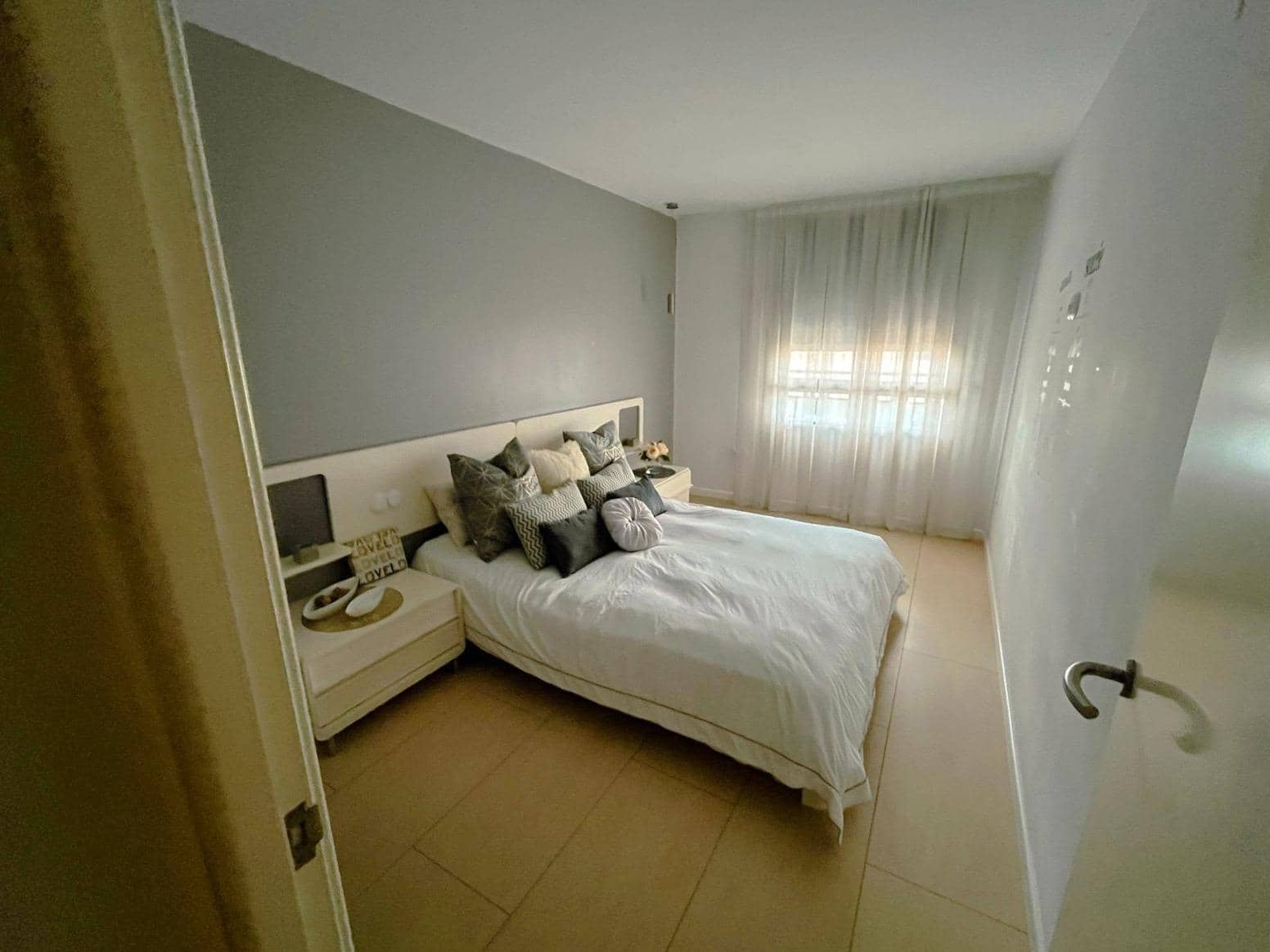 4 soveværelse Lejlighed til salg i Oliva med garage - € 199.000 (Ref: 9338072)