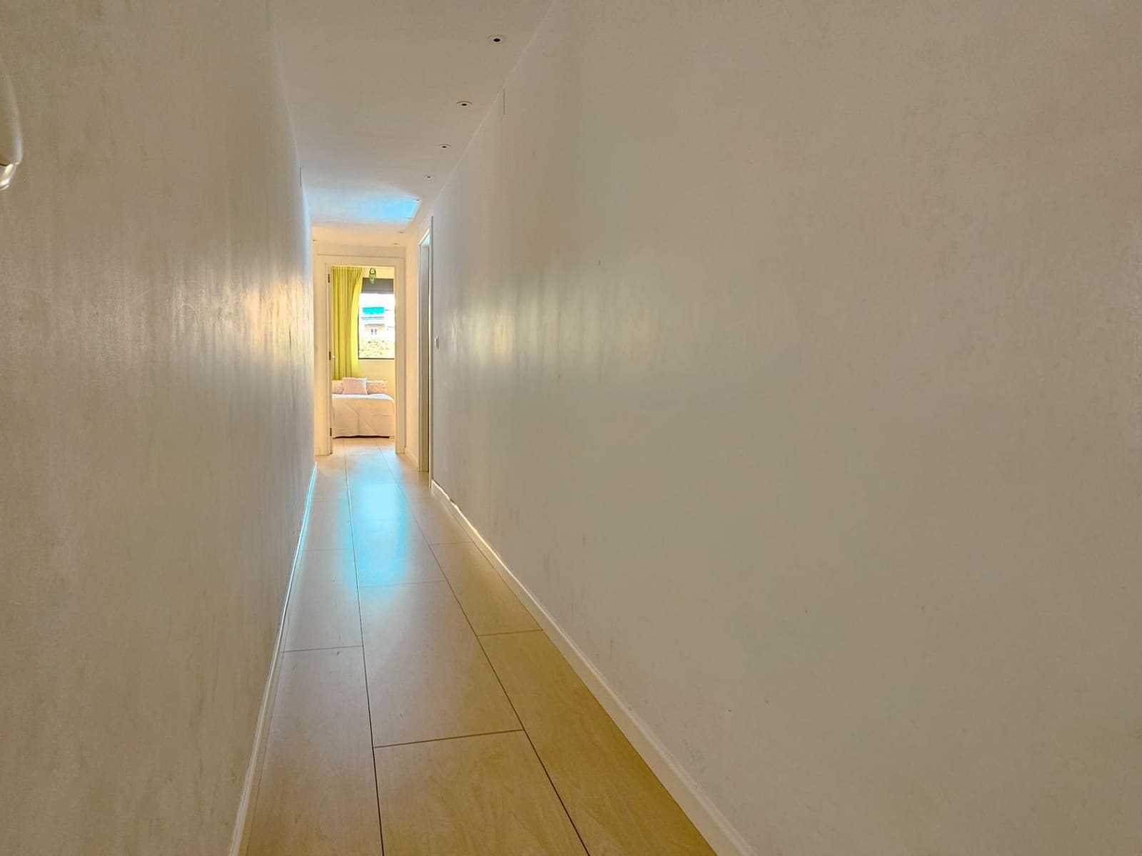 4 soveværelse Lejlighed til salg i Oliva med garage - € 199.000 (Ref: 9338072)