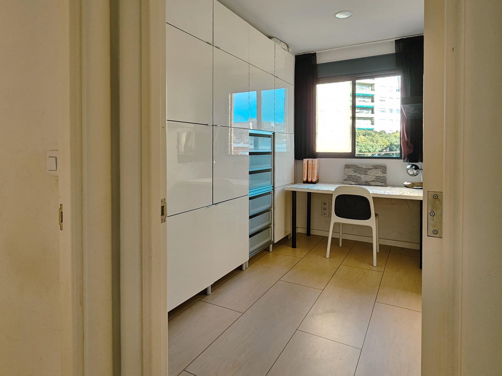 4 soveværelse Lejlighed til salg i Oliva med garage - € 199.000 (Ref: 9338072)