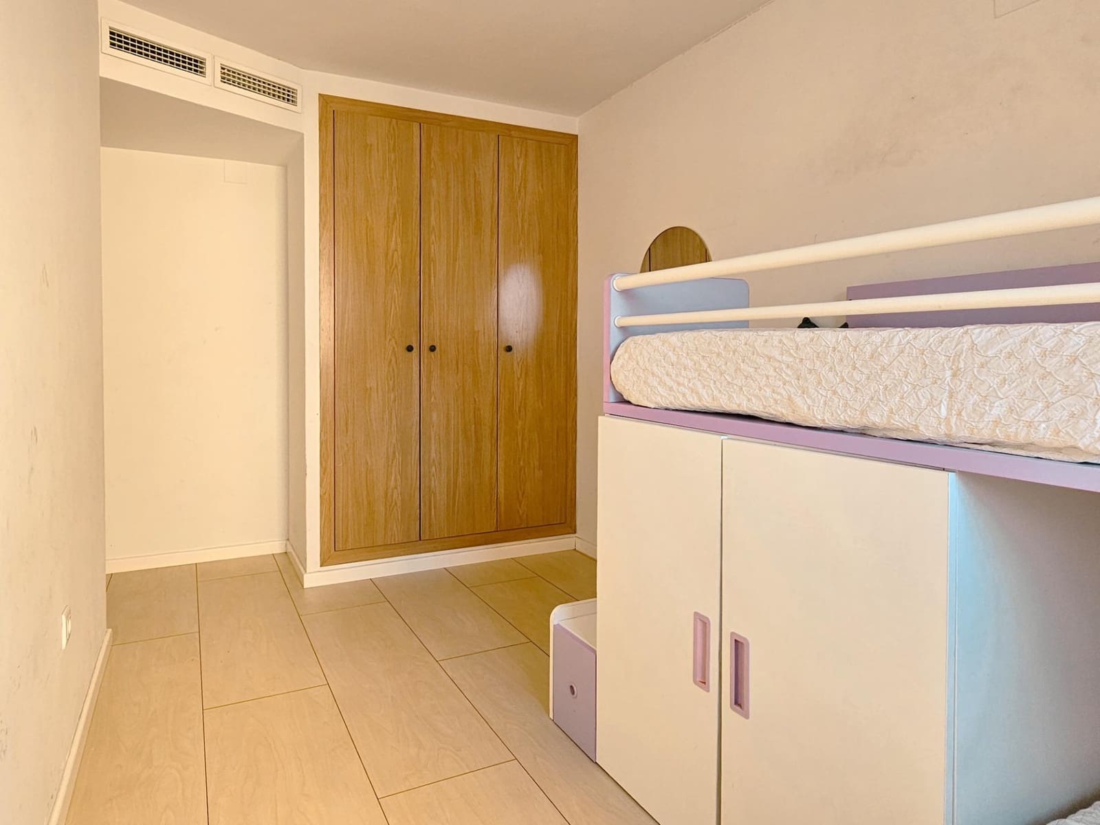 4 soveværelse Lejlighed til salg i Oliva med garage - € 199.000 (Ref: 9338072)