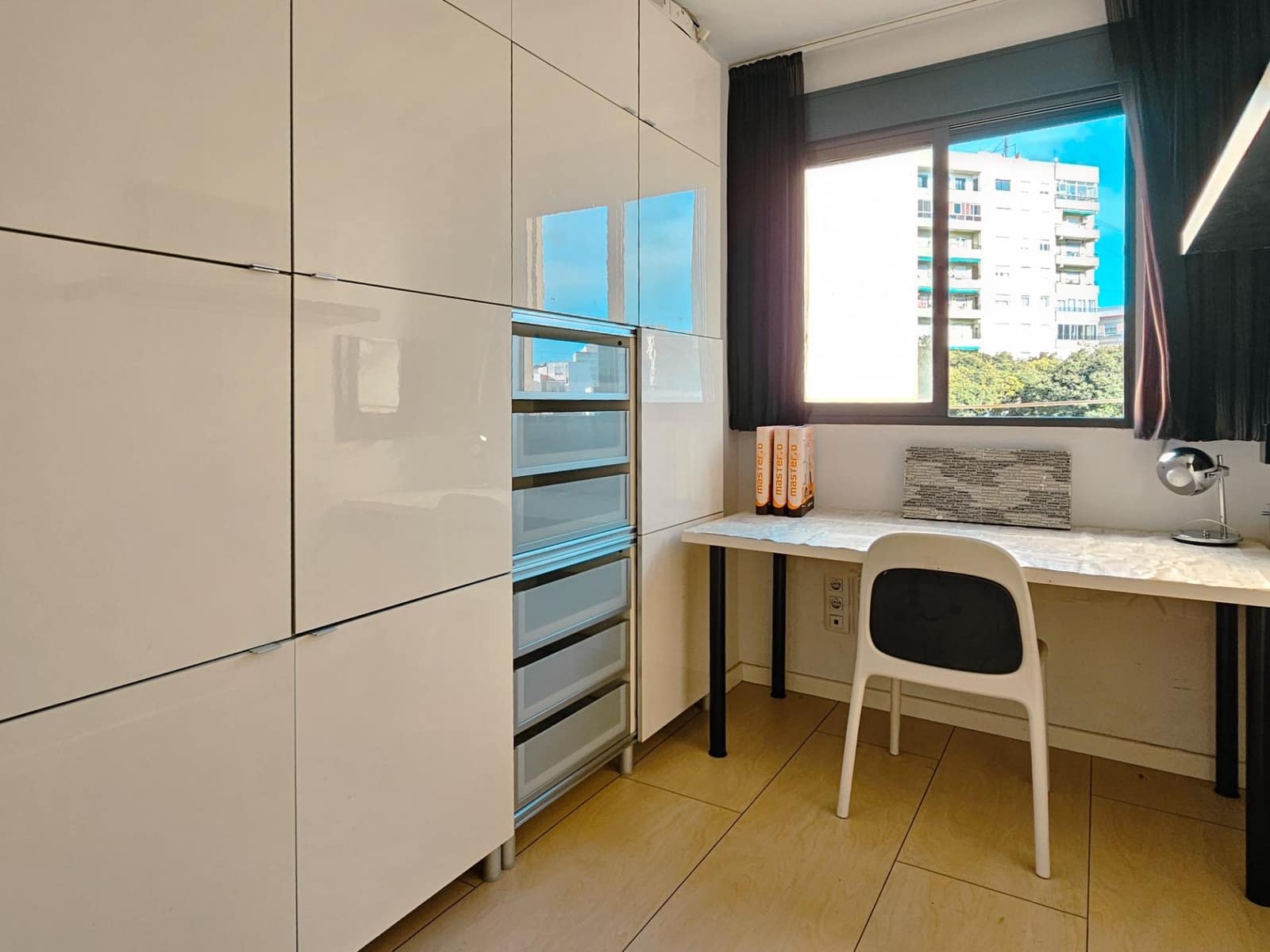 4 soveværelse Lejlighed til salg i Oliva med garage - € 199.000 (Ref: 9338072)