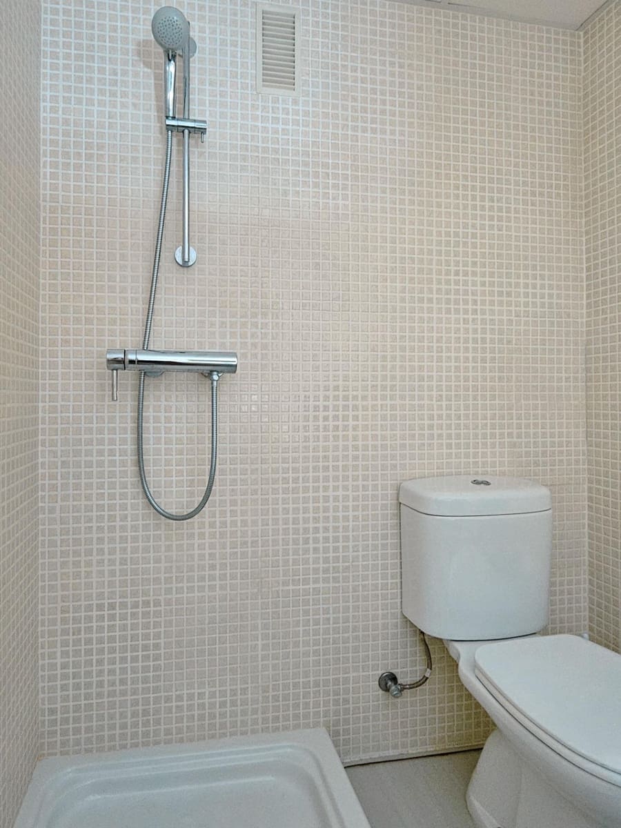 Piso de 4 habitaciones en Oliva en venta con garaje - 196.000 € (Ref: 9338072)