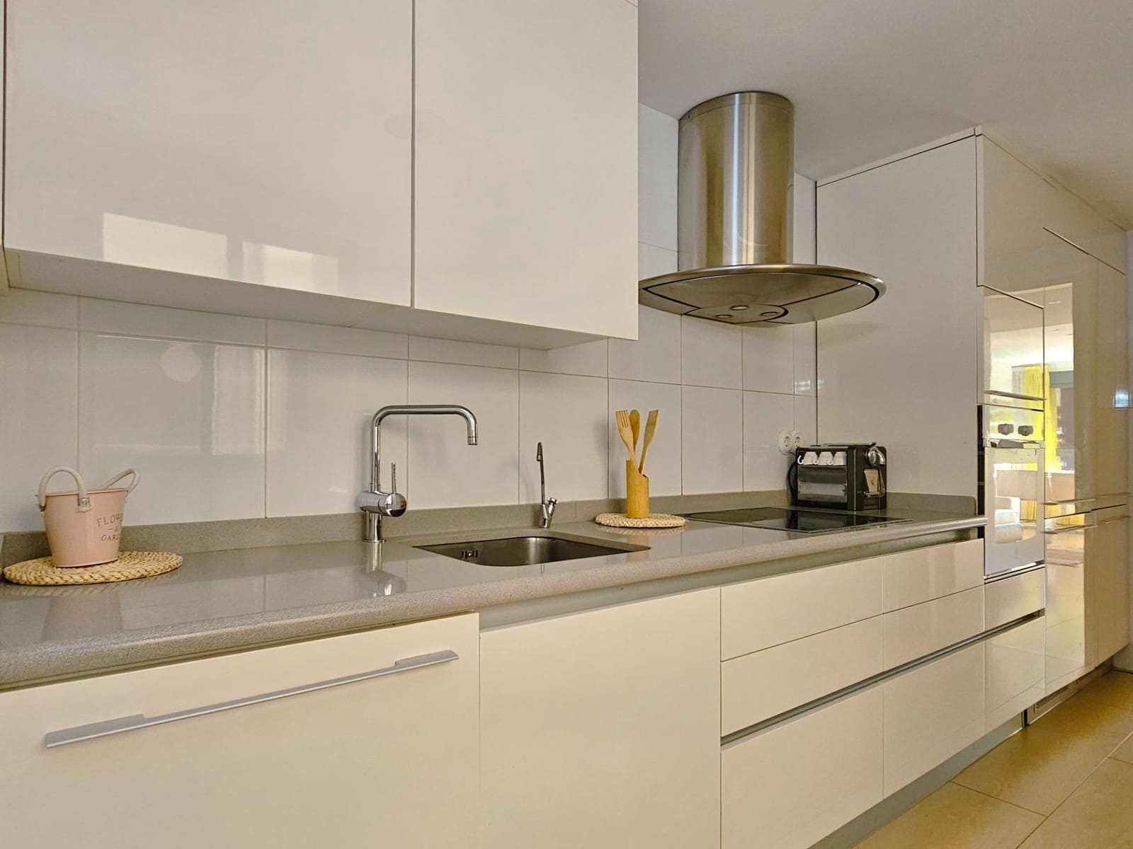 Piso de 4 habitaciones en Oliva en venta con garaje - 196.000 € (Ref: 9338072)