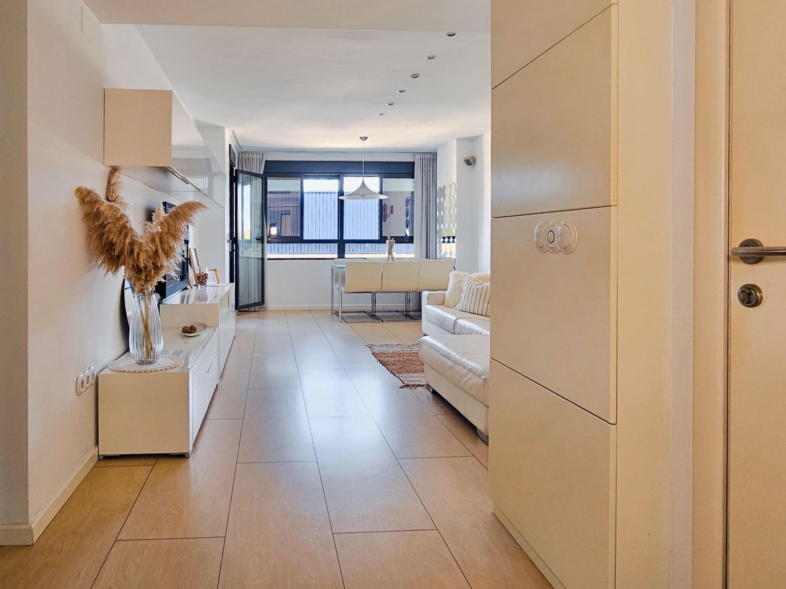 Piso de 4 habitaciones en Oliva en venta con garaje - 196.000 € (Ref: 9338072)