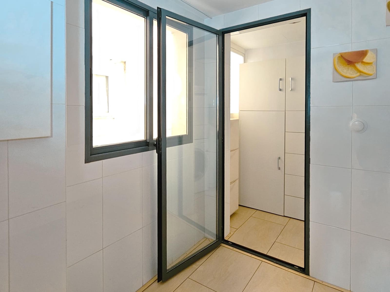 Piso de 4 habitaciones en Oliva en venta con garaje - 196.000 € (Ref: 9338072)