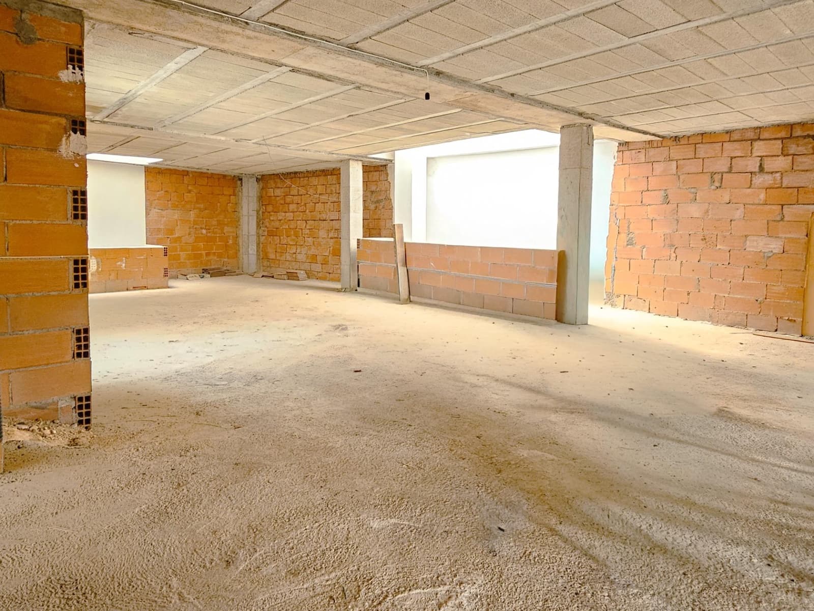 6 soverom Hus til salgs i La Pobla del Duc med garasje - € 259 000 (Ref: 9344805)