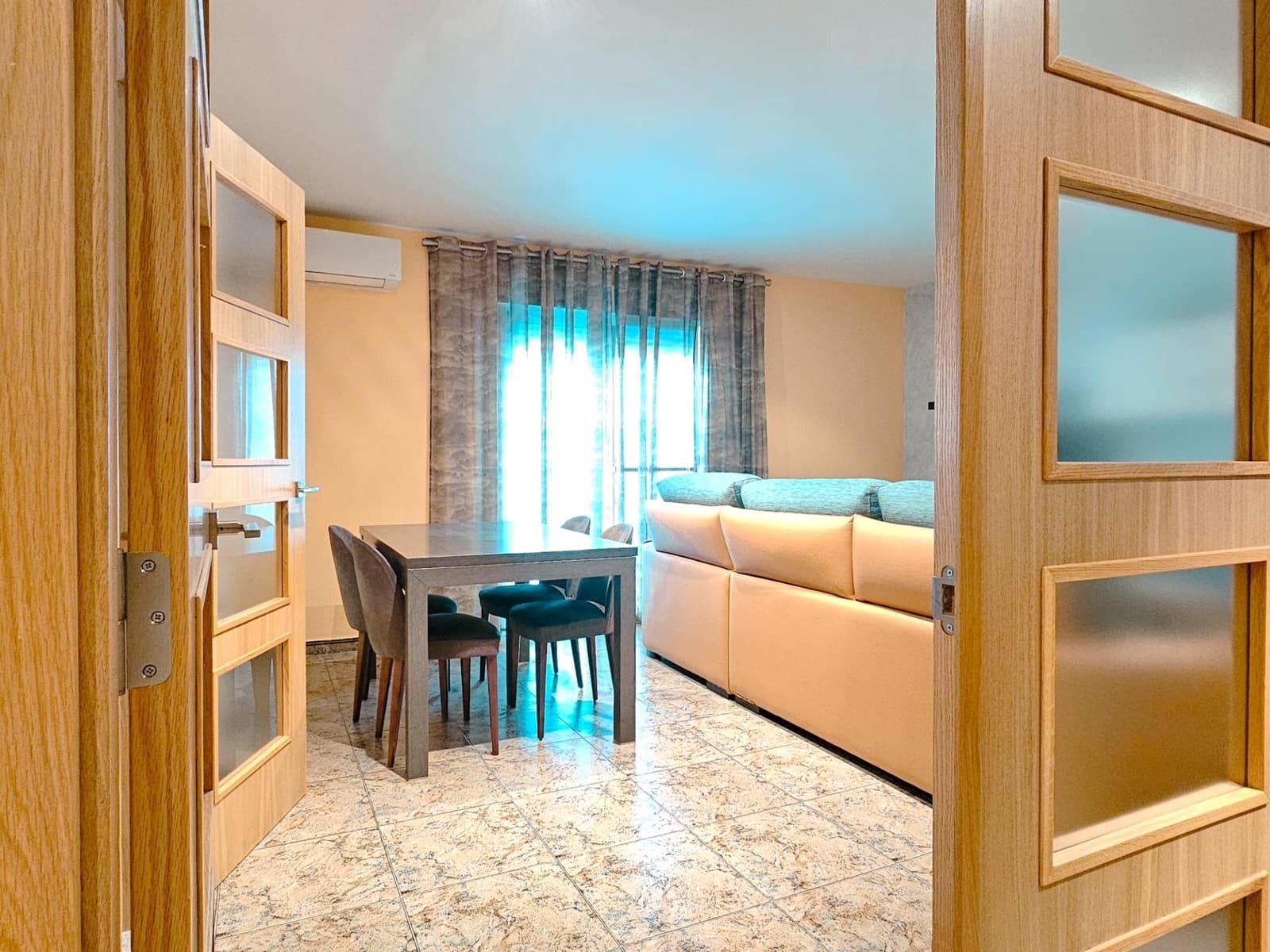 6 soverom Hus til salgs i La Pobla del Duc med garasje - € 259 000 (Ref: 9344805)