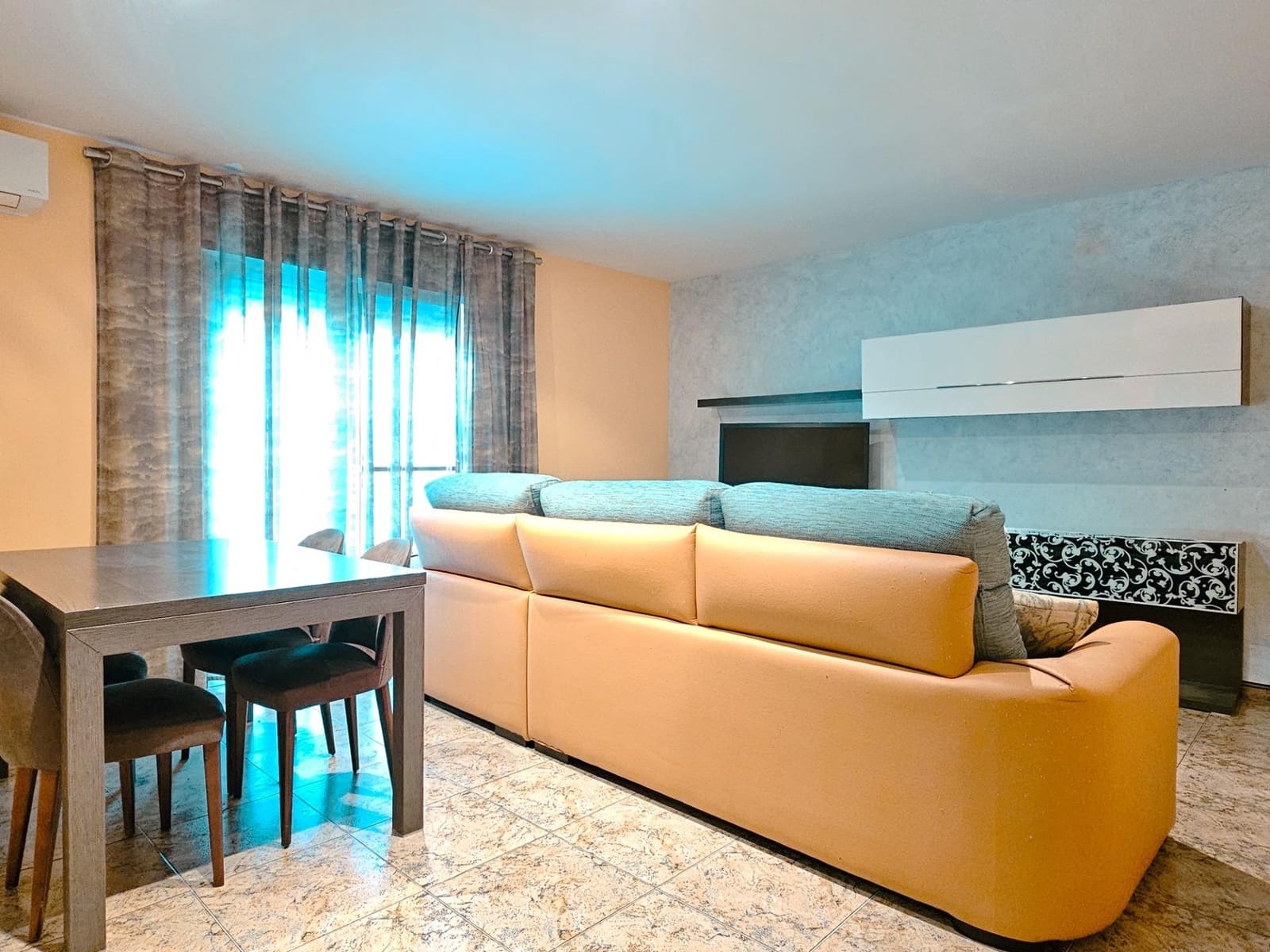 6 soverom Hus til salgs i La Pobla del Duc med garasje - € 259 000 (Ref: 9344805)