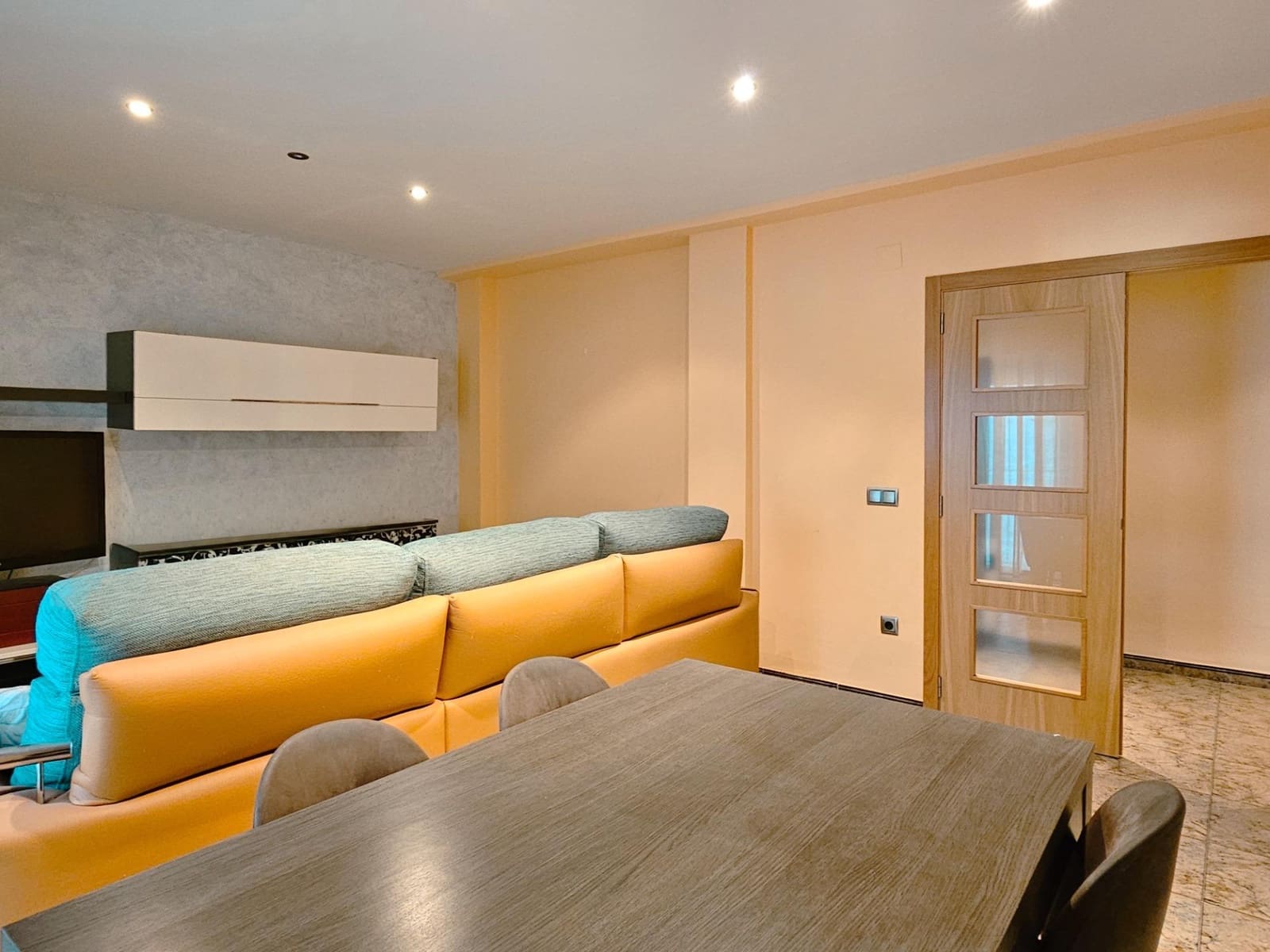 6 soverom Hus til salgs i La Pobla del Duc med garasje - € 259 000 (Ref: 9344805)