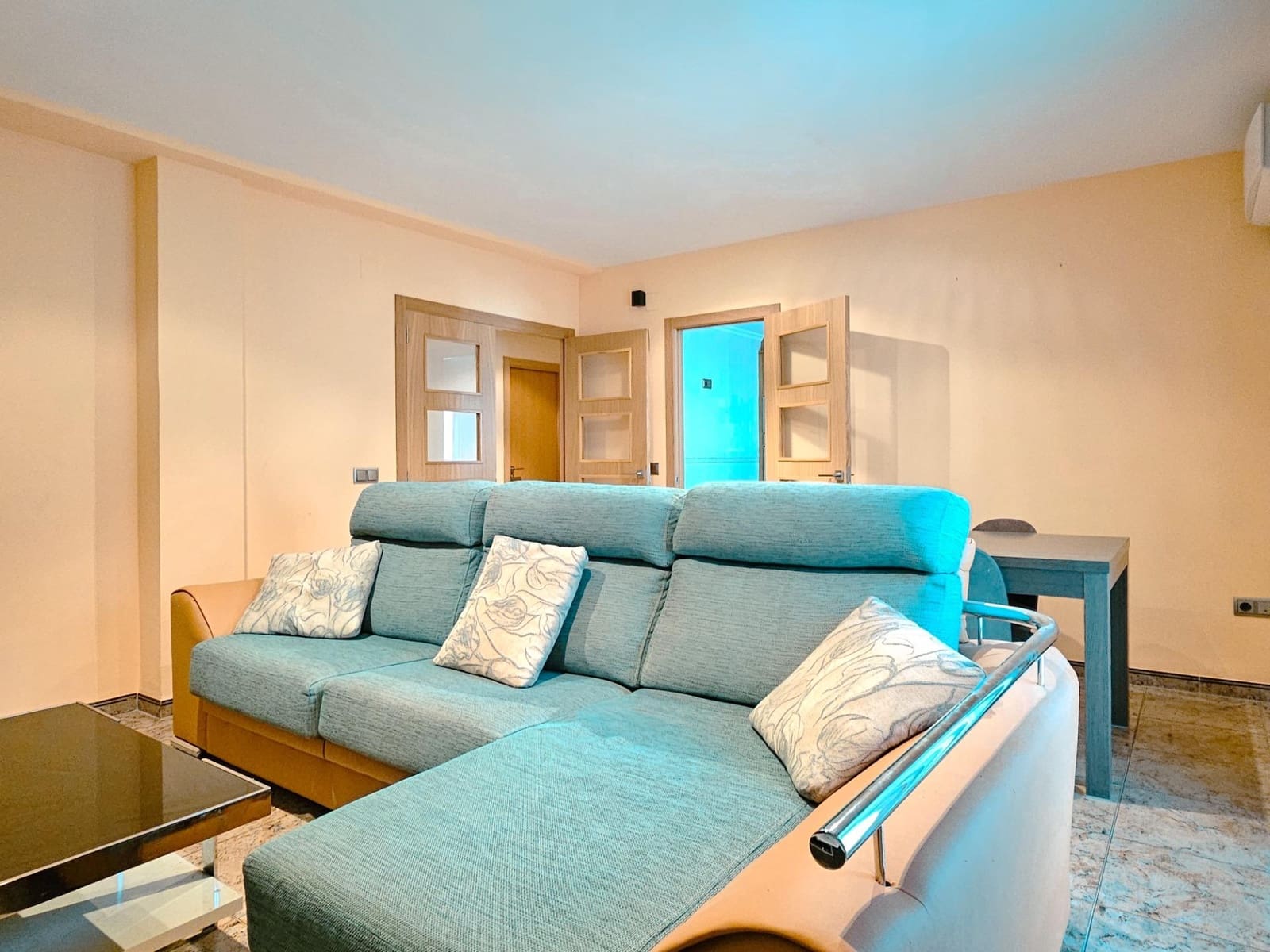 6 soverom Hus til salgs i La Pobla del Duc med garasje - € 259 000 (Ref: 9344805)