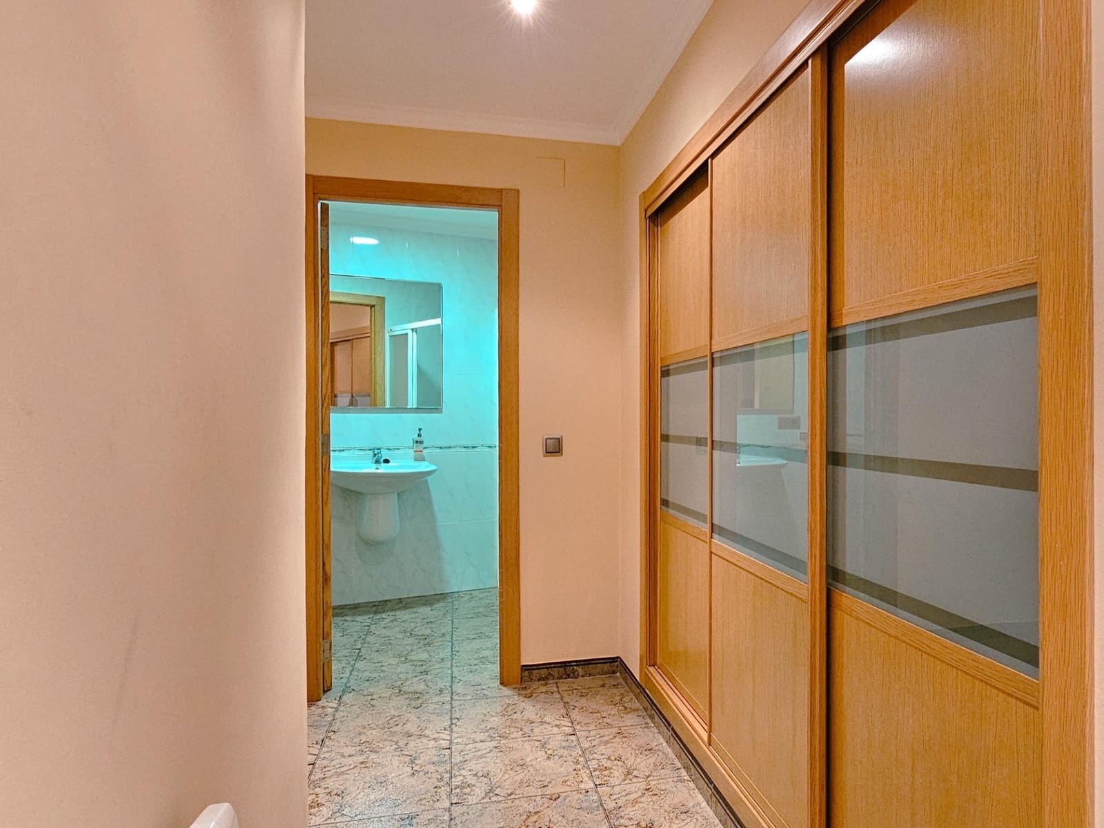 6 soverom Hus til salgs i La Pobla del Duc med garasje - € 259 000 (Ref: 9344805)