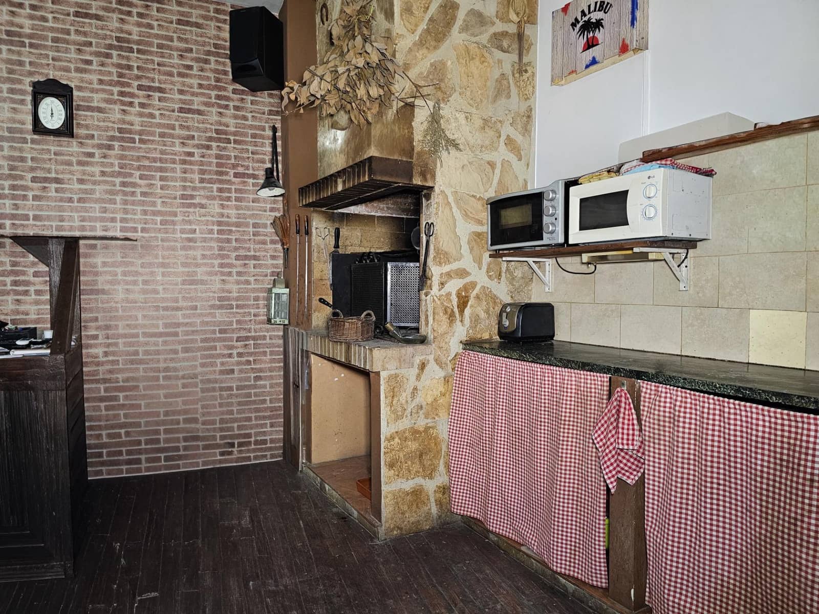 6 soverom Hus til salgs i La Pobla del Duc med garasje - € 259 000 (Ref: 9344805)