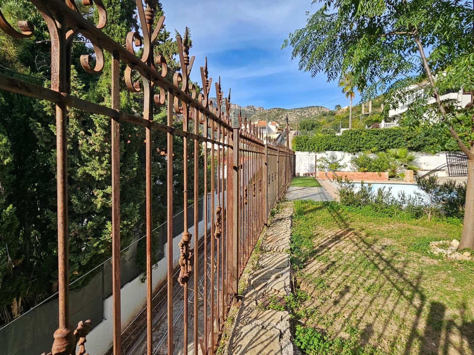 Chalet de 5 habitaciones en Marchuquera en venta con piscina - 429.000 € (Ref: 9362676)