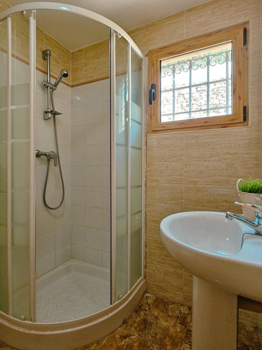 5 bedroom Villa for sale in Marchuquera with pool - € 389,000 (Ref: 9367598)