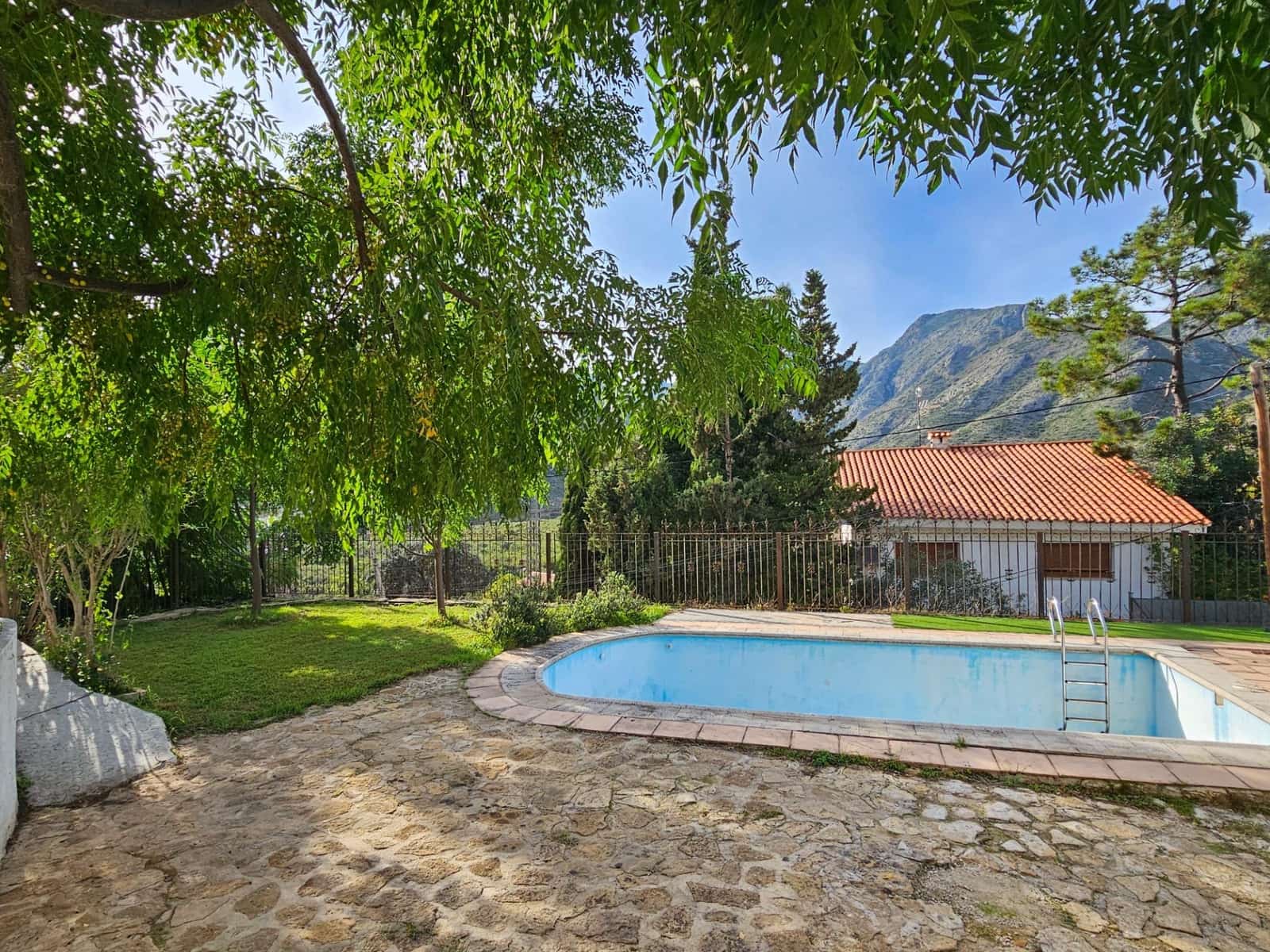 Chalet de 5 habitaciones en Marchuquera en venta con piscina - 389.000 € (Ref: 9367598)