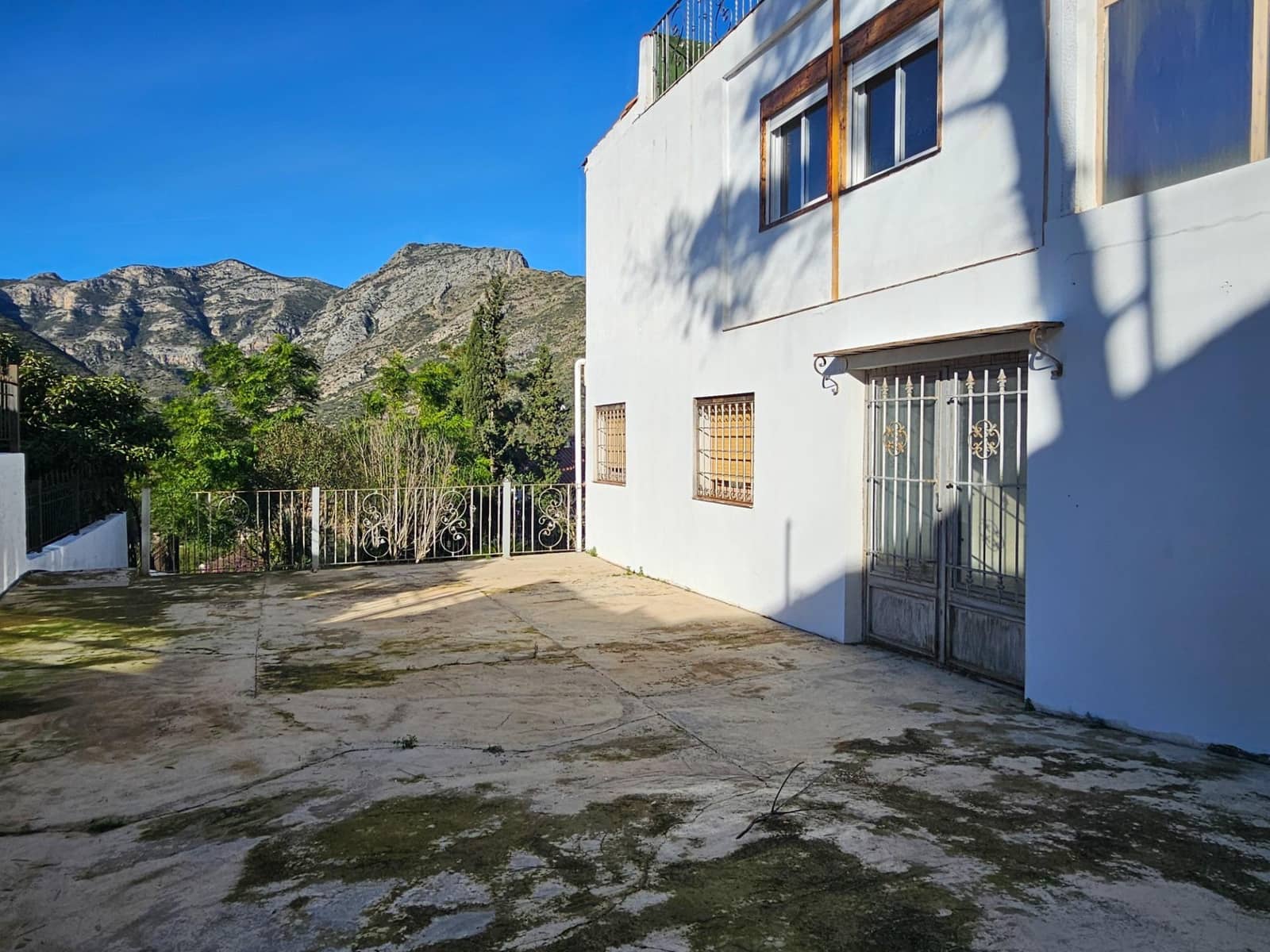 5 bedroom Villa for sale in Marchuquera with pool - € 370,000 (Ref: 9367598)