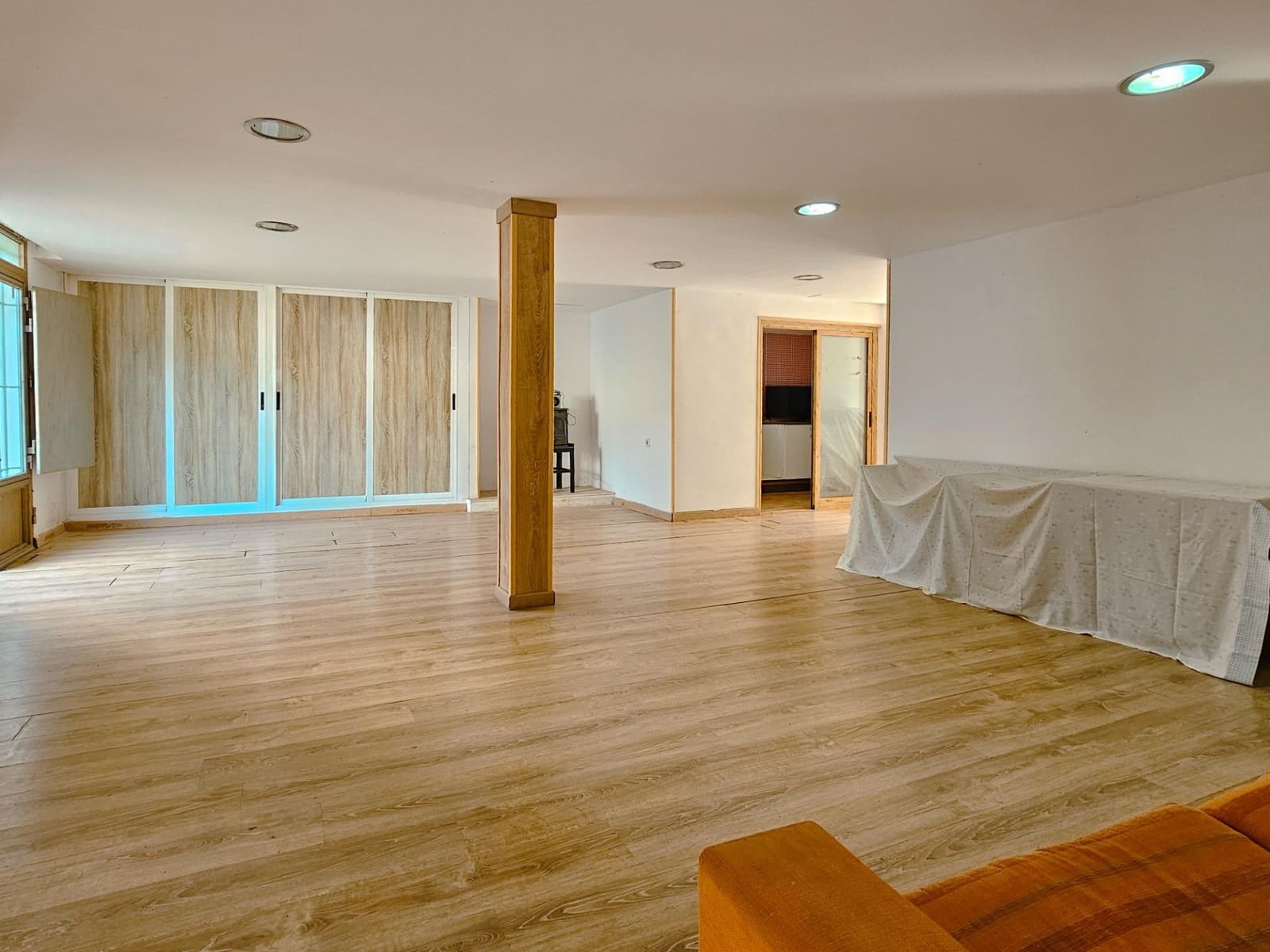 5 bedroom Villa for sale in Marchuquera with pool - € 370,000 (Ref: 9367598)