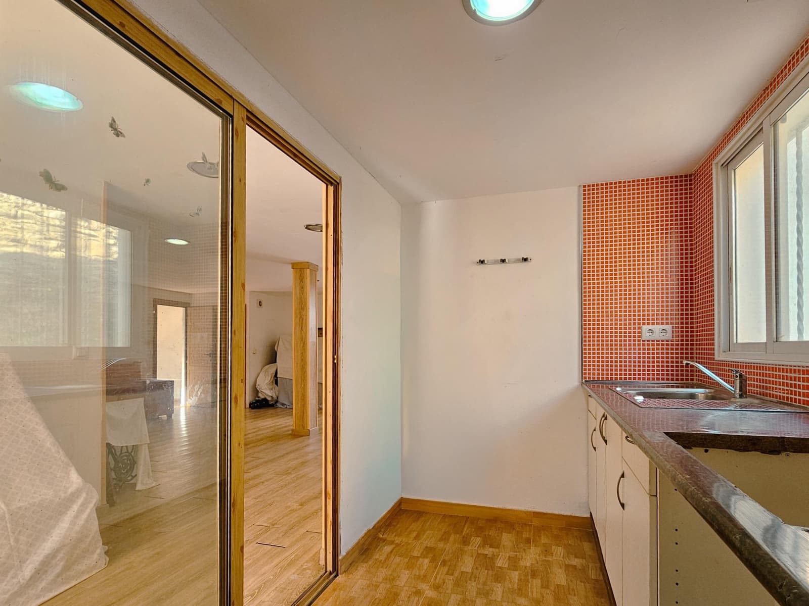 5 bedroom Villa for sale in Marchuquera with pool - € 370,000 (Ref: 9367598)