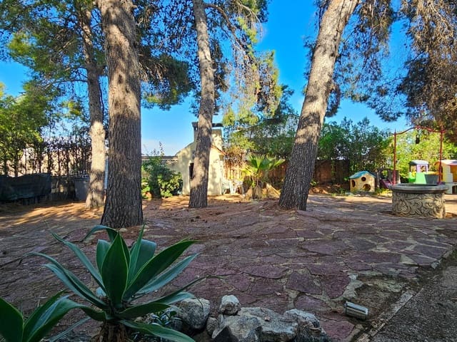 4 soverom Villa til salgs i Chiva med svømmebasseng - € 350 000 (Ref: 9385678)