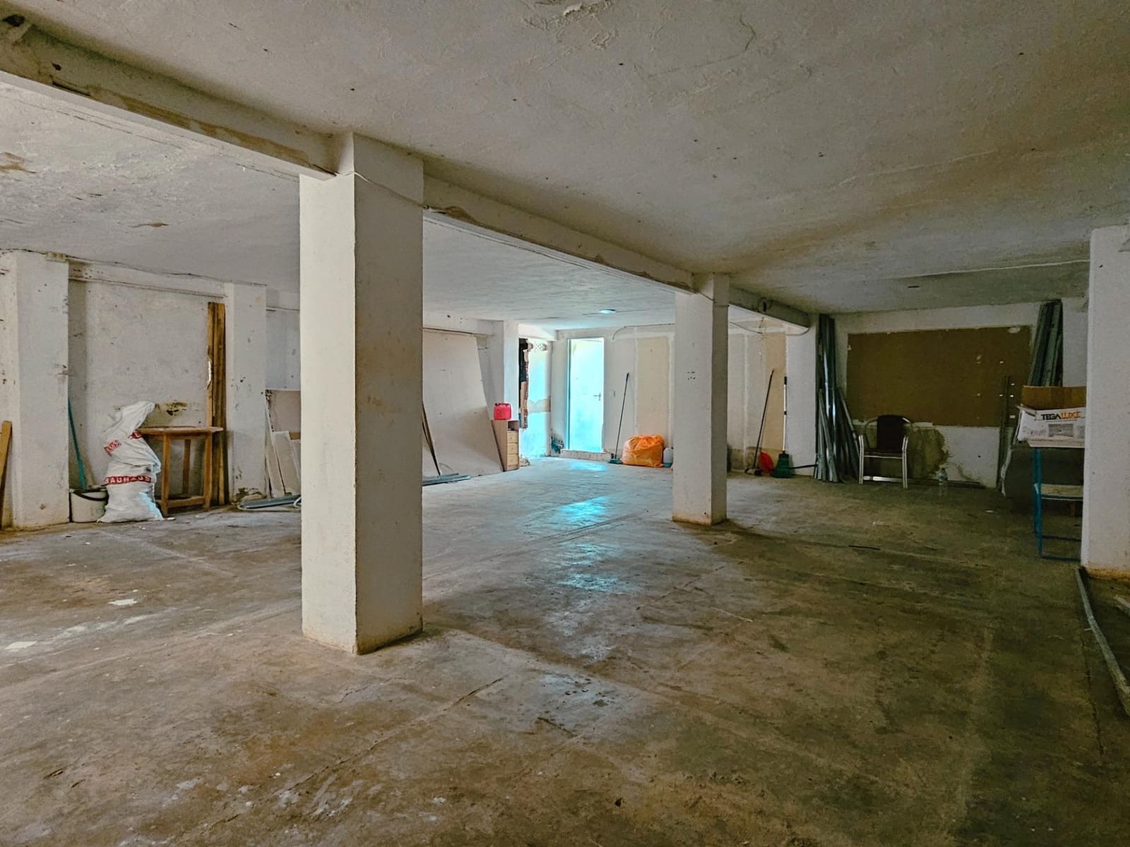 4 soverom Villa til salgs i Chiva med svømmebasseng - € 350 000 (Ref: 9385678)