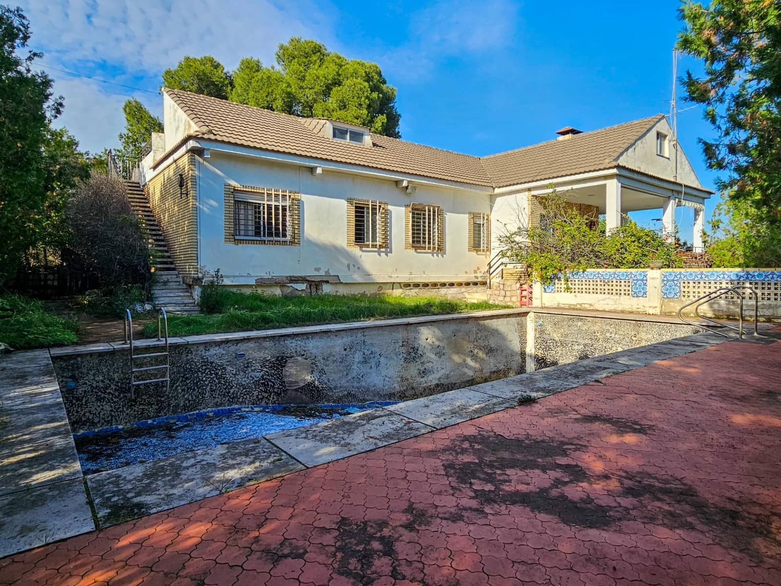 4 soverom Villa til salgs i Chiva med svømmebasseng - € 350 000 (Ref: 9385678)