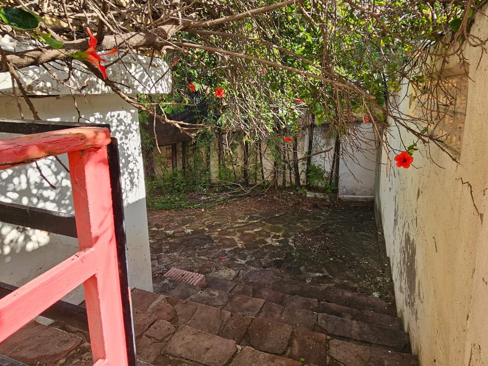 4 Zimmer Villa zu verkaufen in Chiva mit Pool - 350.000 € (Ref: 9385678)