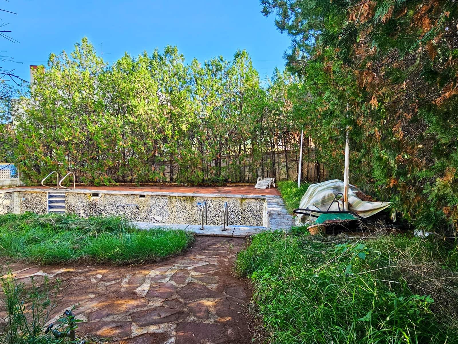 4 Zimmer Villa zu verkaufen in Chiva mit Pool - 350.000 € (Ref: 9385678)