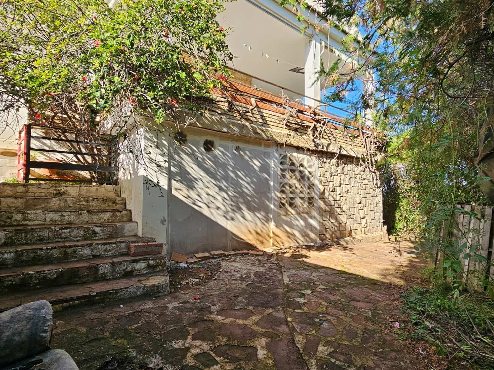 4 Zimmer Villa zu verkaufen in Chiva mit Pool - 350.000 € (Ref: 9385678)