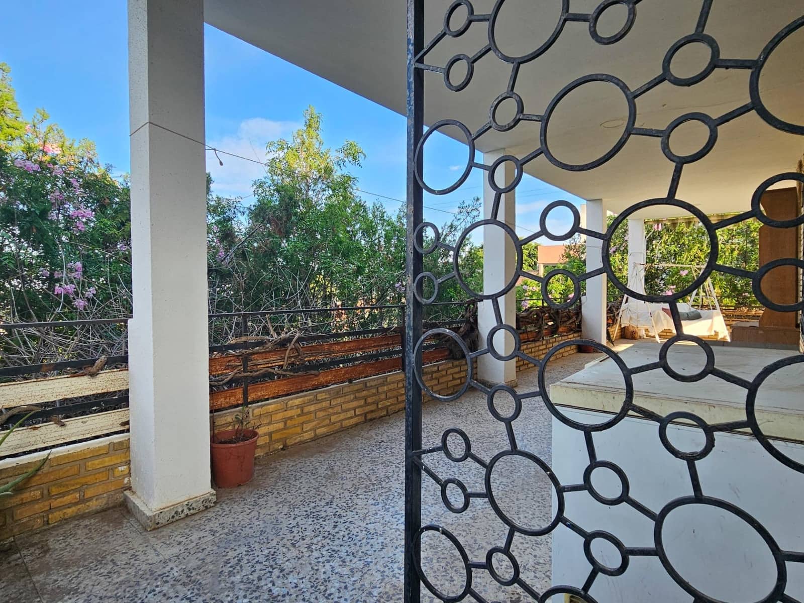 4 Zimmer Villa zu verkaufen in Chiva mit Pool - 350.000 € (Ref: 9385678)