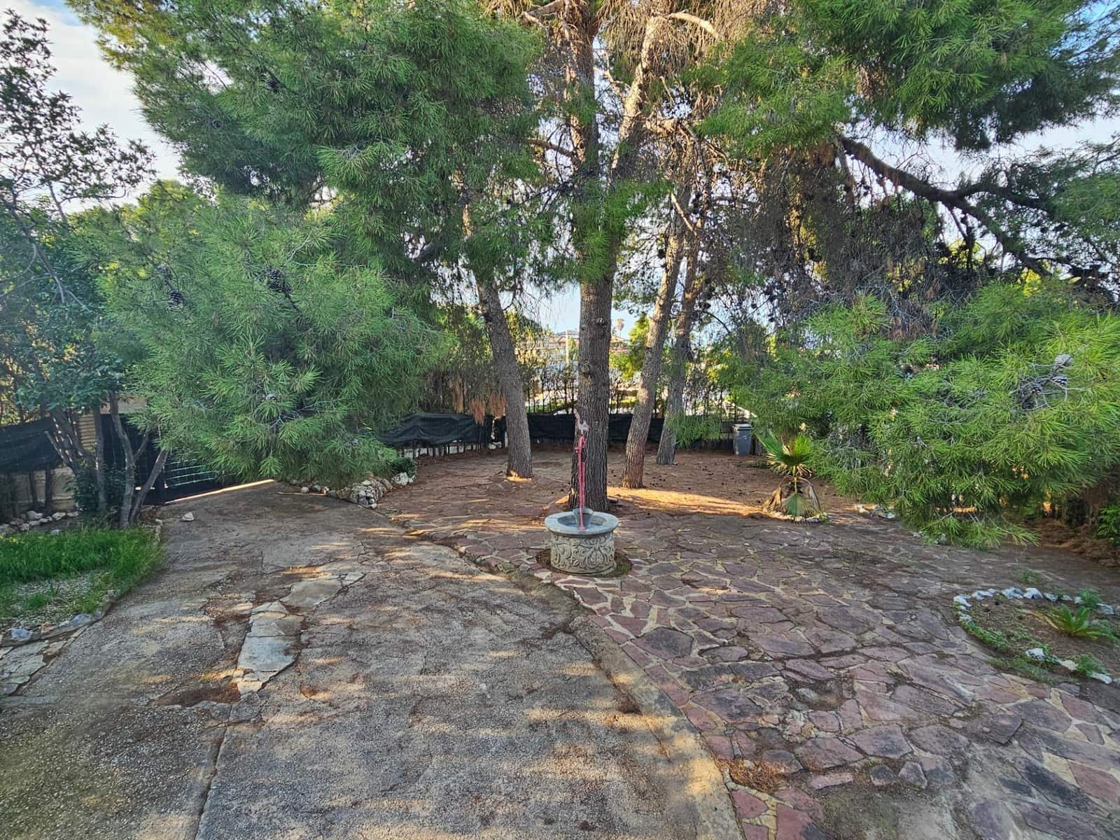 4 Zimmer Villa zu verkaufen in Chiva mit Pool - 350.000 € (Ref: 9385678)