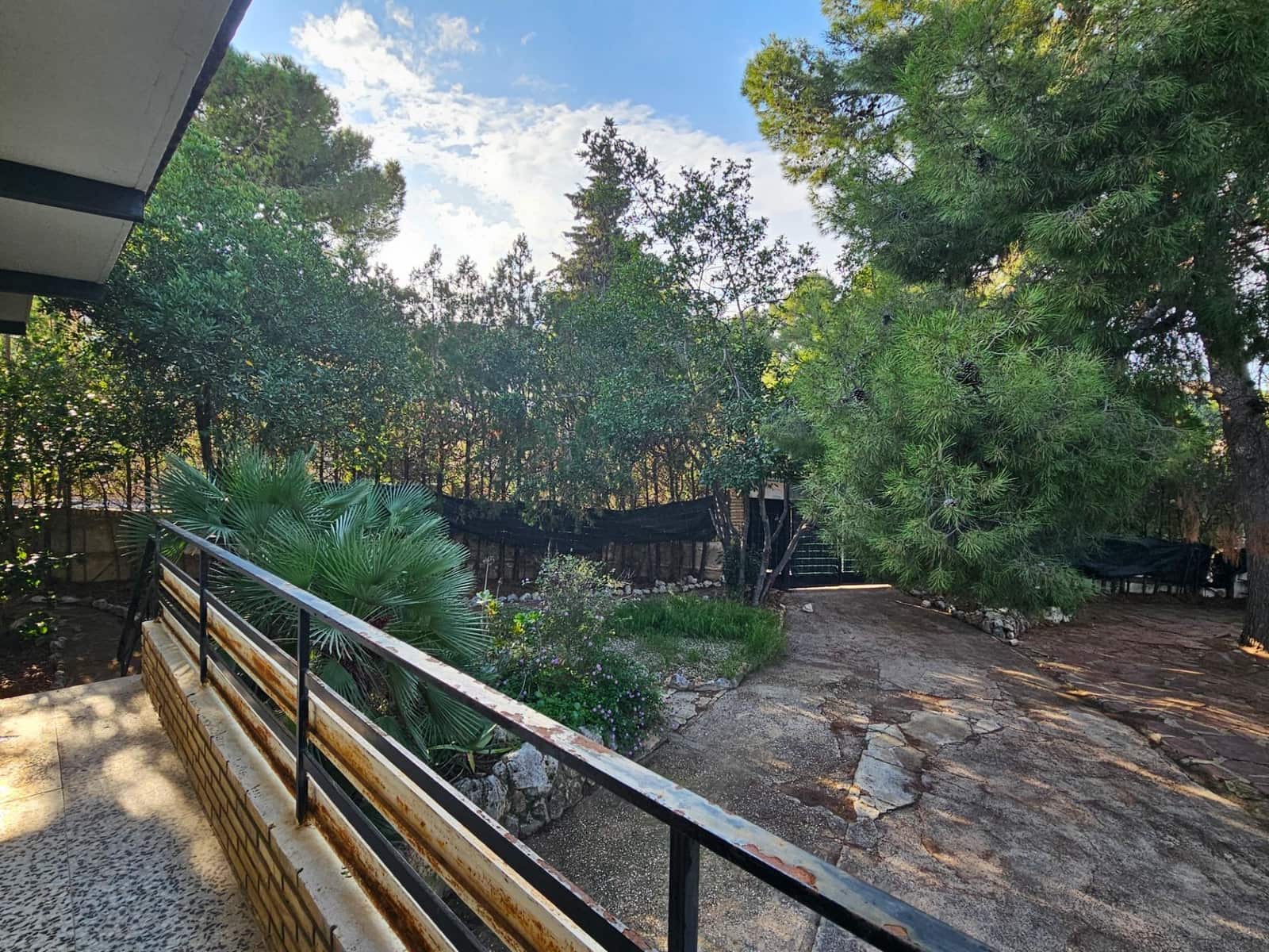 4 Zimmer Villa zu verkaufen in Chiva mit Pool - 350.000 € (Ref: 9385678)