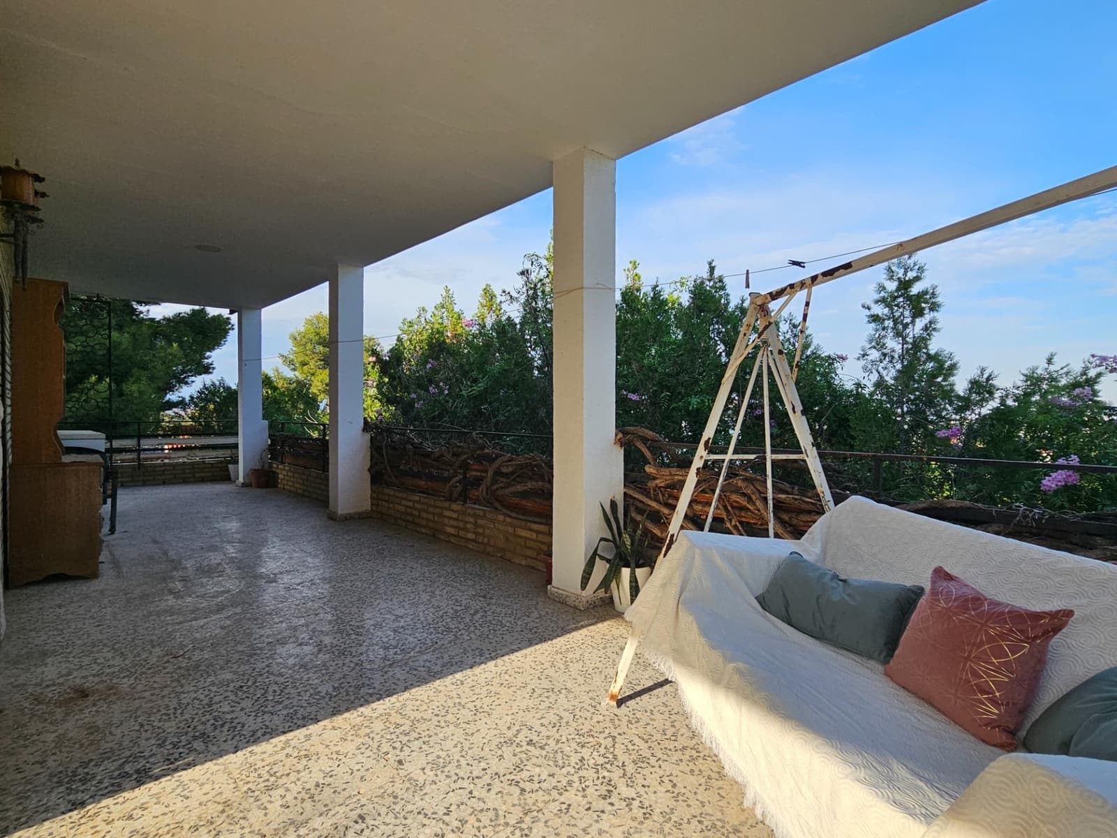 4 Zimmer Villa zu verkaufen in Chiva mit Pool - 350.000 € (Ref: 9385678)