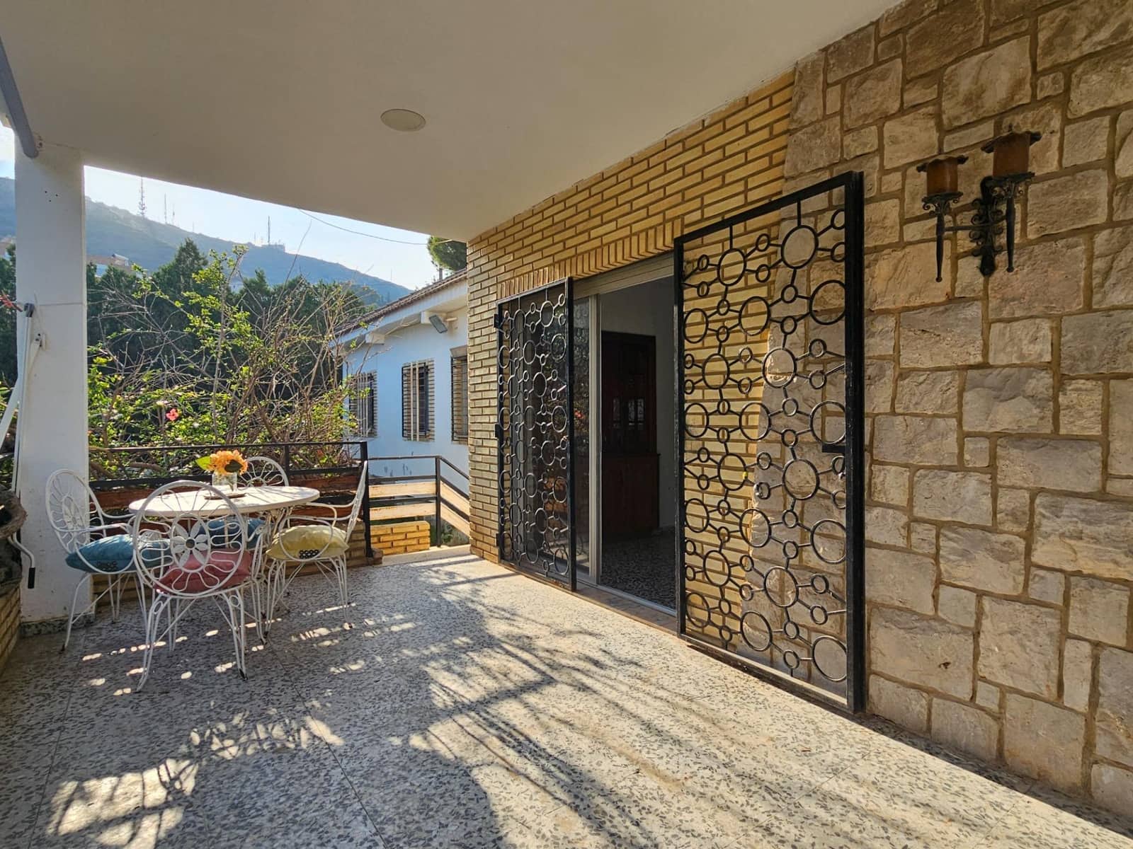 4 Zimmer Villa zu verkaufen in Chiva mit Pool - 350.000 € (Ref: 9385678)