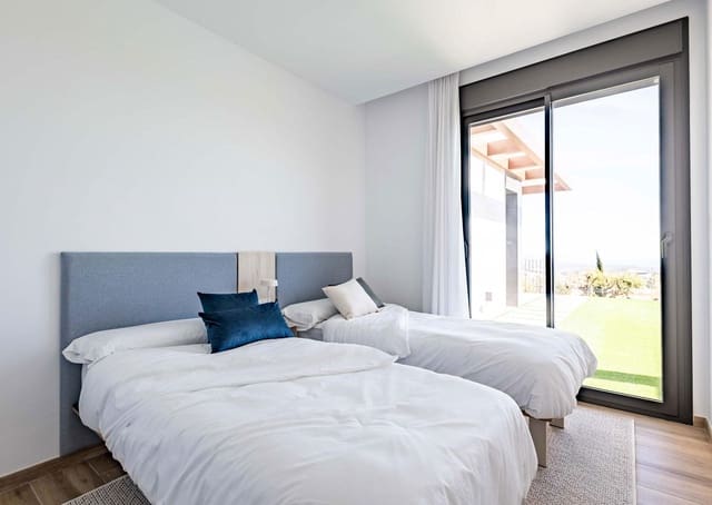 Chalet de 3 habitaciones en Polop en venta con piscina - 545.000 € (Ref: 9387980)