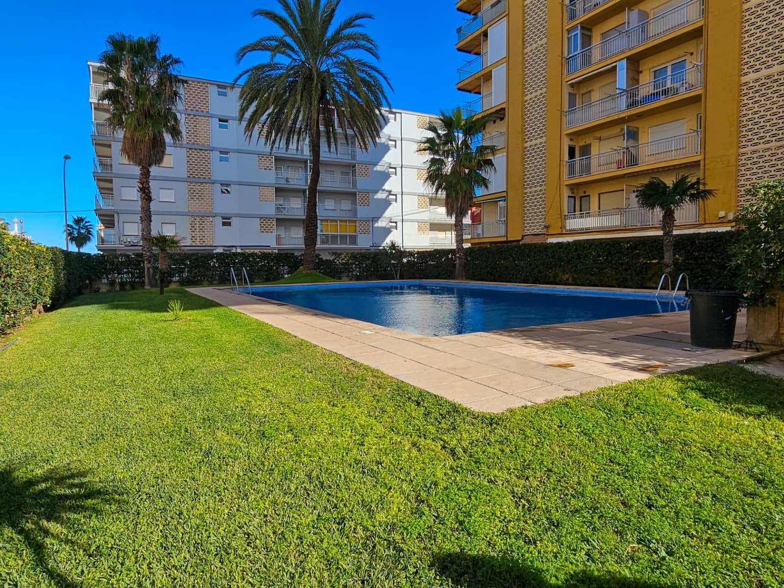 2 Zimmer Apartment zu verkaufen in Miramar mit Pool - 179.000 € (Ref: 9406920)