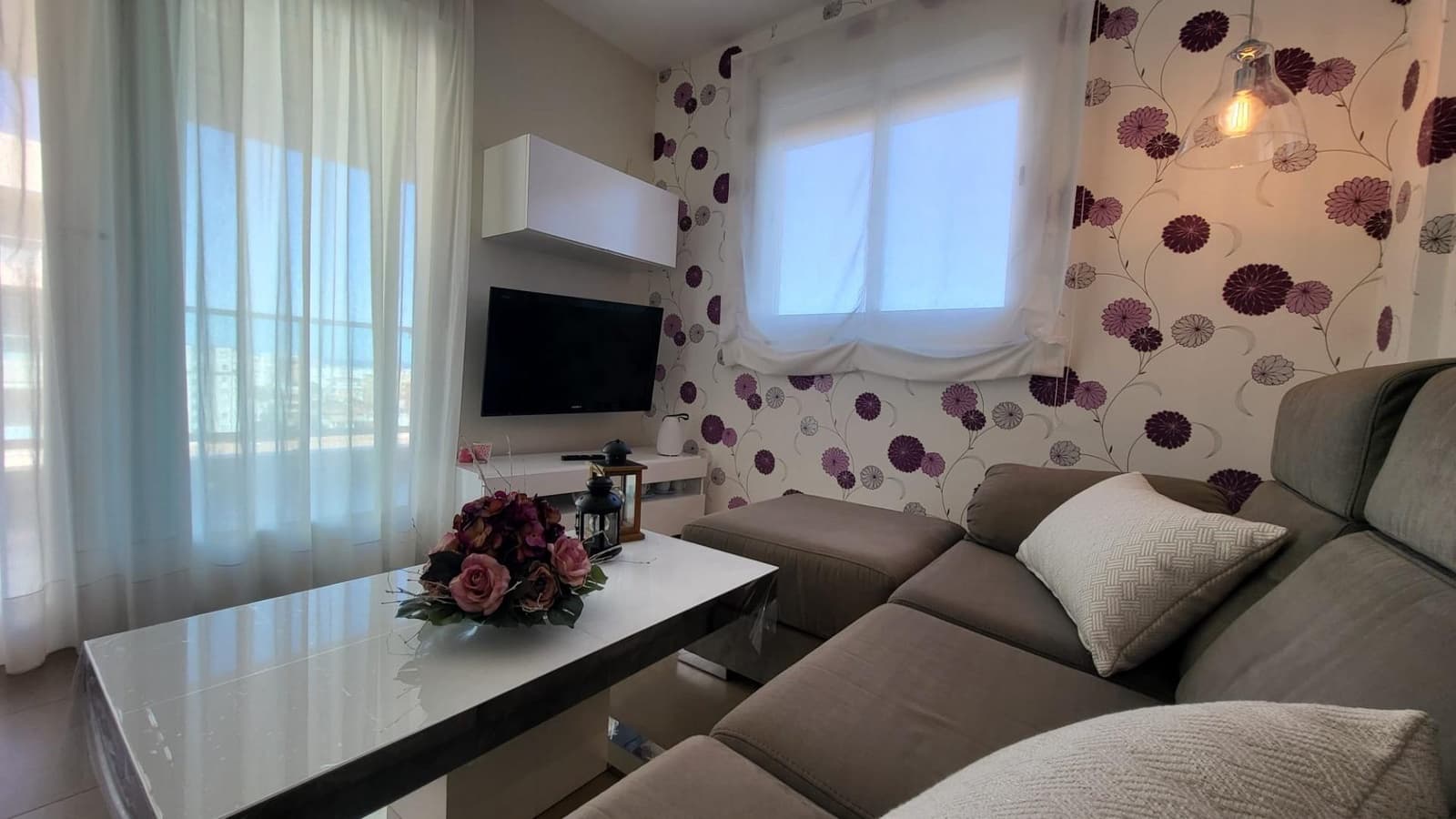 2 soverom Leilighet til salgs i Piles med svømmebasseng garasje - € 199 000 (Ref: 9406921)