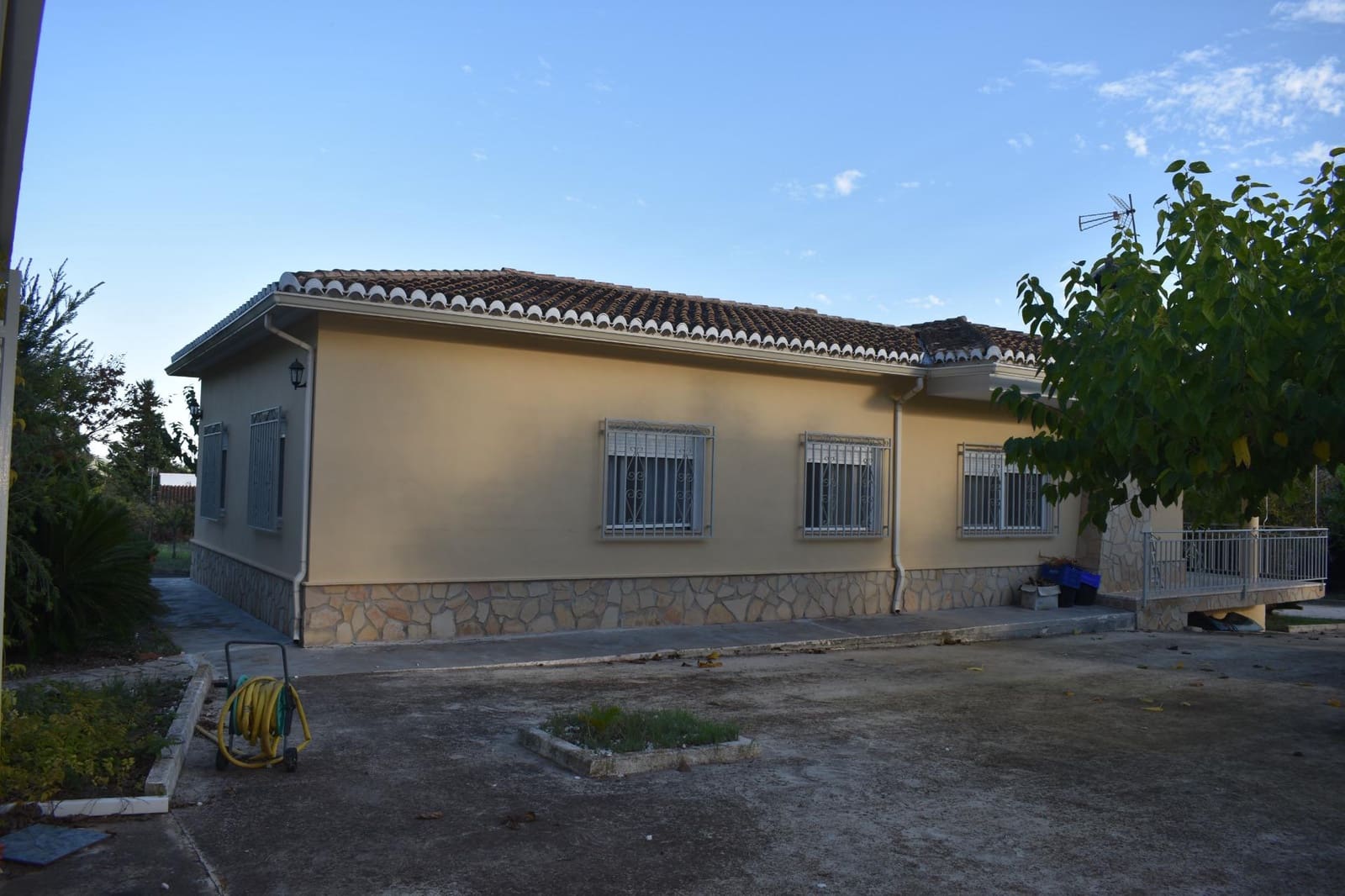 4 soveværelse Villa til salg i Xativa med swimmingpool garage - € 314.900 (Ref: 9419852)