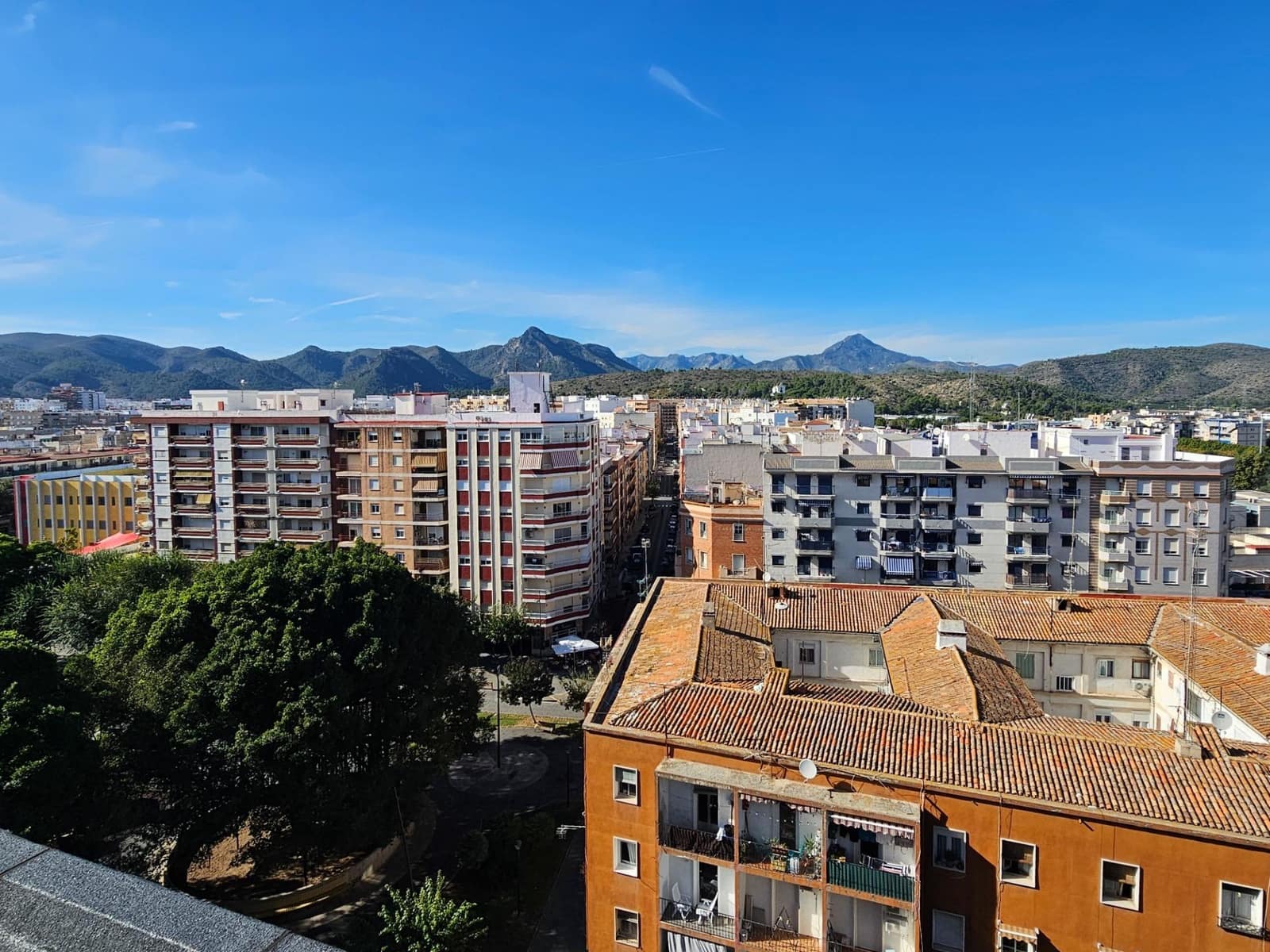 5 sovrum Takvåning till salu i Gandia - 350 000 € (Ref: 9427279)