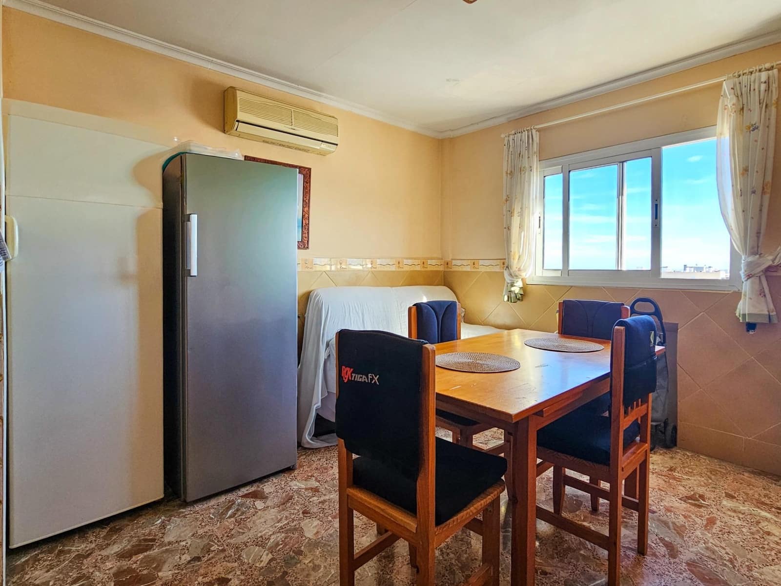 5 quarto Penthouse para venda em Gandia - 350 000 € (Ref: 9427279)