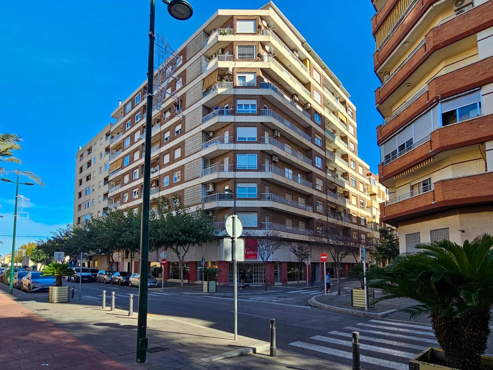 5 bedroom Penthouse for sale in Gandia - € 350,000 (Ref: 9427279)