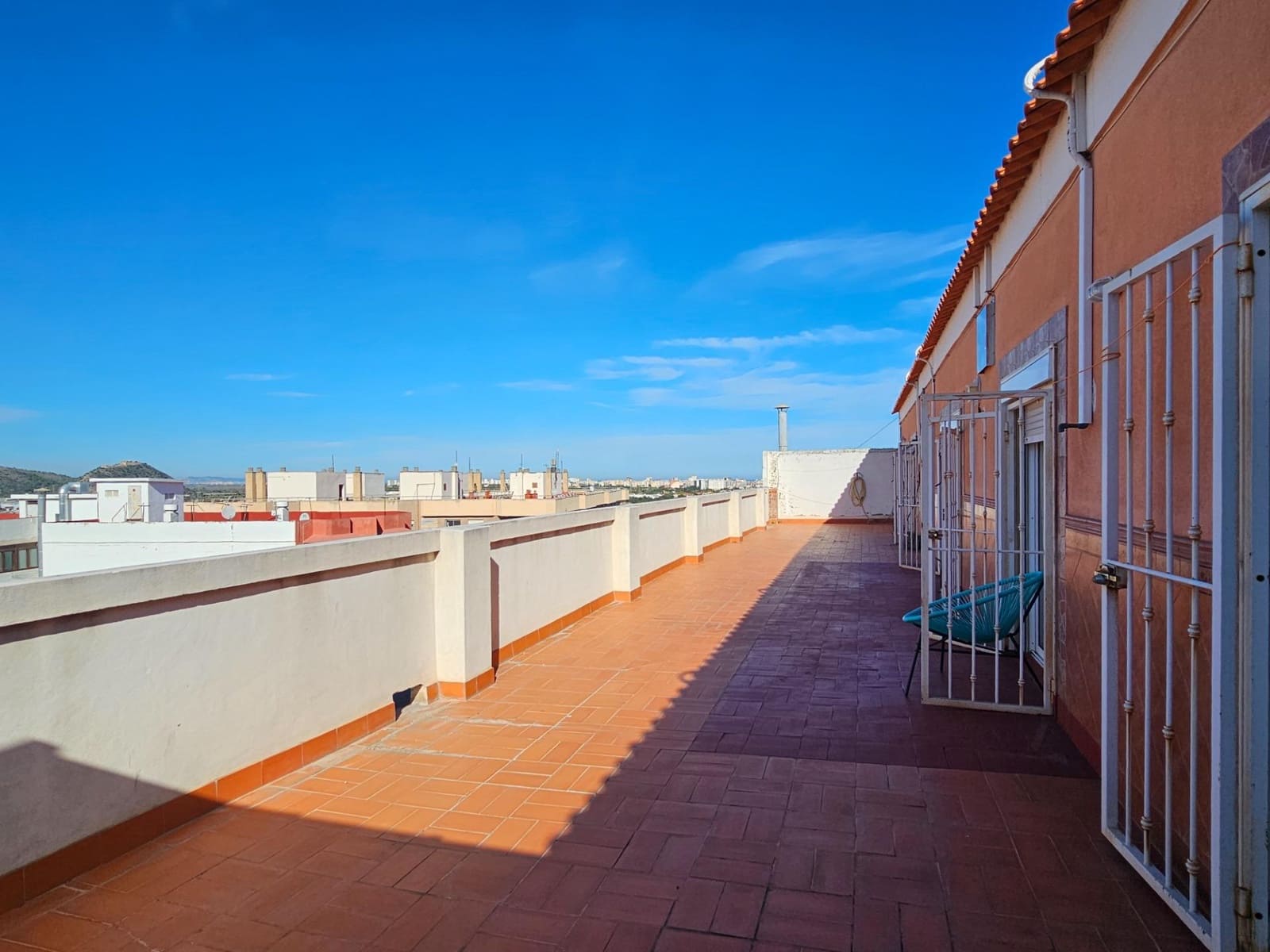 5 bedroom Penthouse for sale in Gandia - € 350,000 (Ref: 9427279)