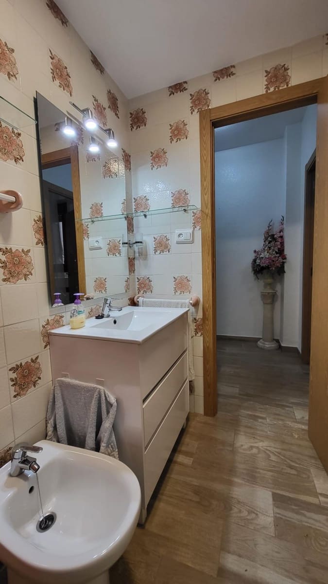 3 bedroom Flat for sale in Tavernes de la Valldigna - € 119,000 (Ref: 9440183)