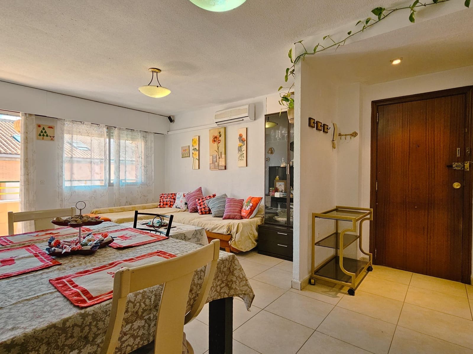 4 bedroom Flat for sale in Gandia - € 199,000 (Ref: 9440184)