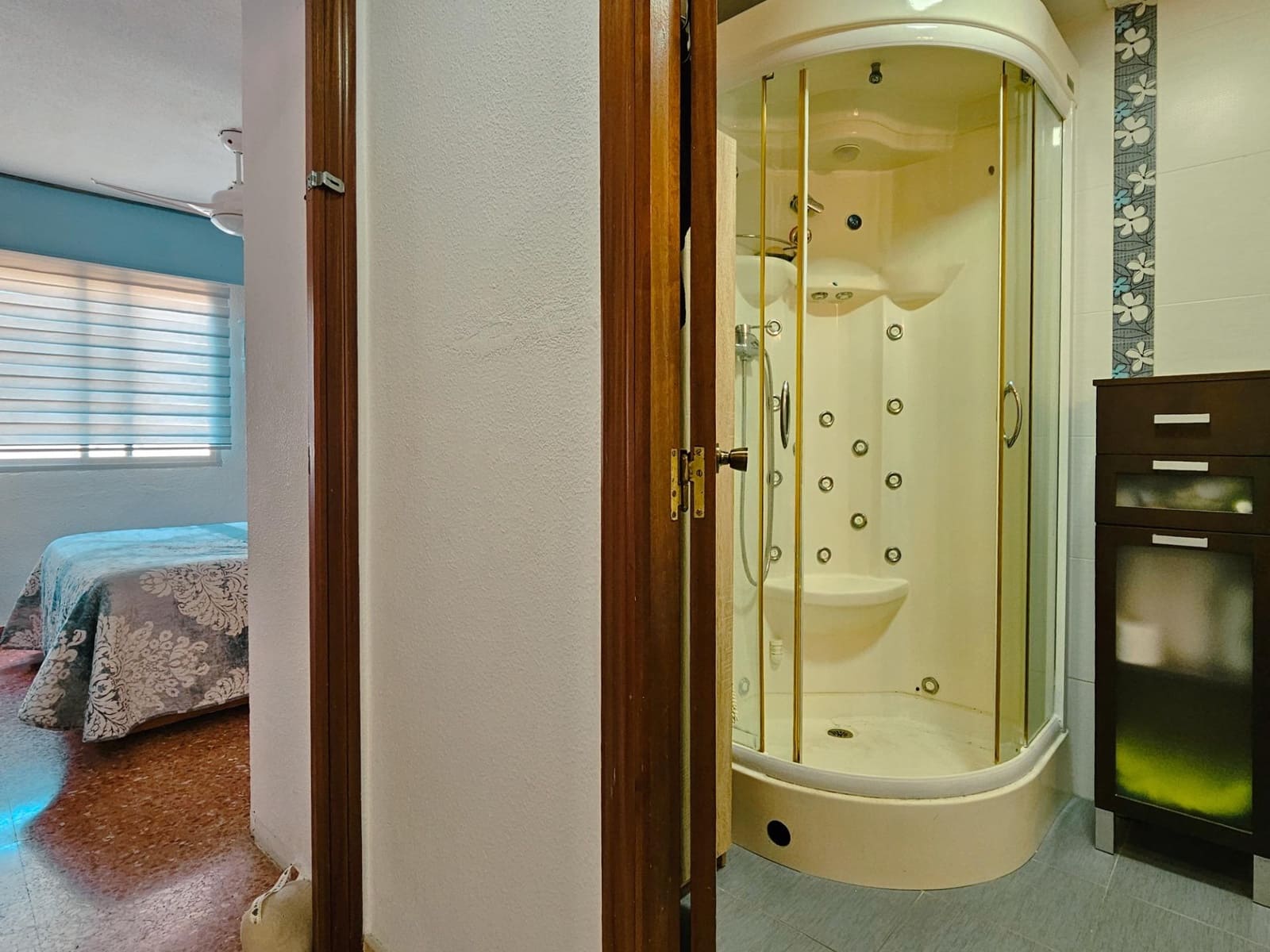 4 bedroom Flat for sale in Gandia - € 199,000 (Ref: 9440184)