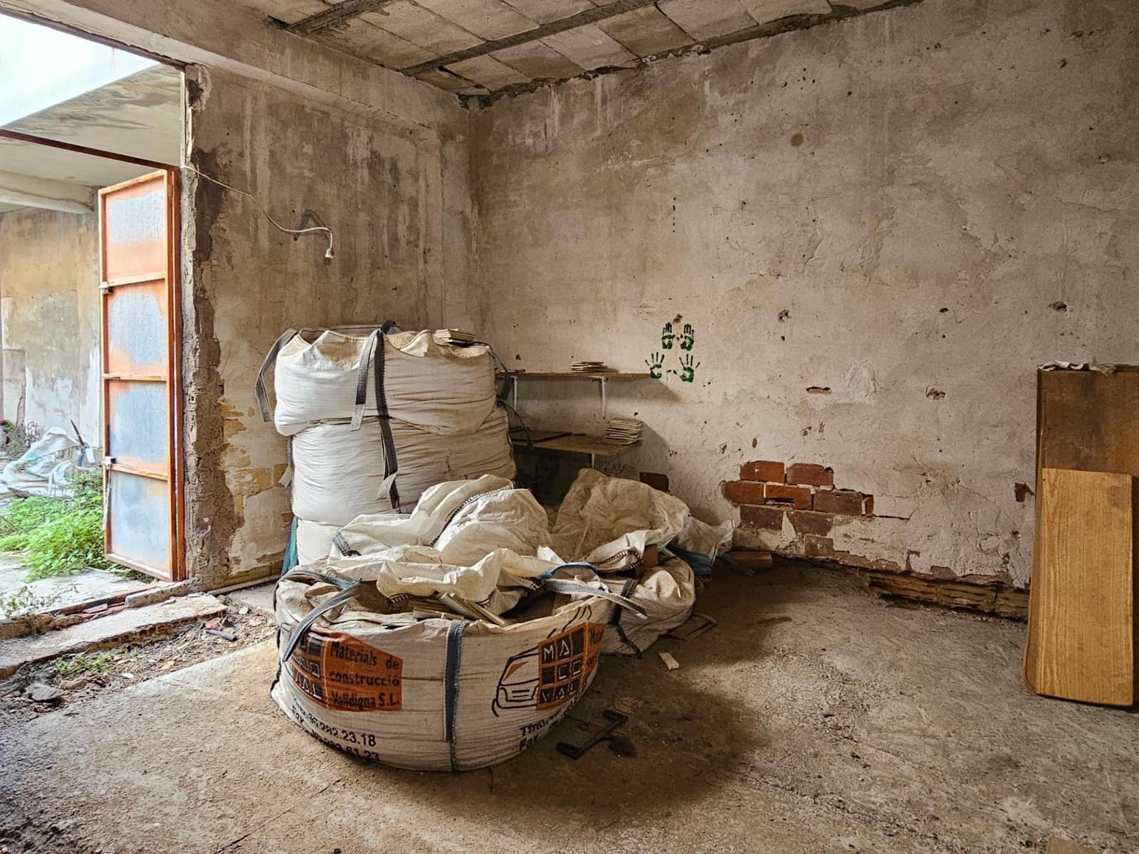 2 bedroom Flat for sale in Gandia - € 76,000 (Ref: 9451041)