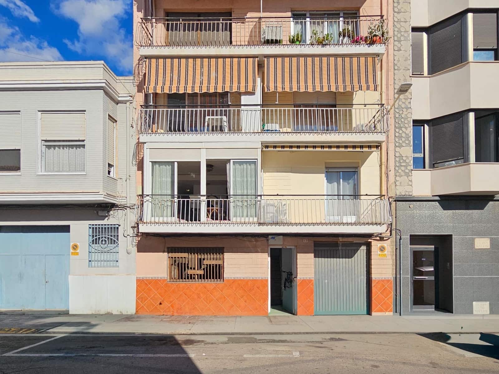 2 bedroom Flat for sale in Gandia - € 74,900 (Ref: 9451041)