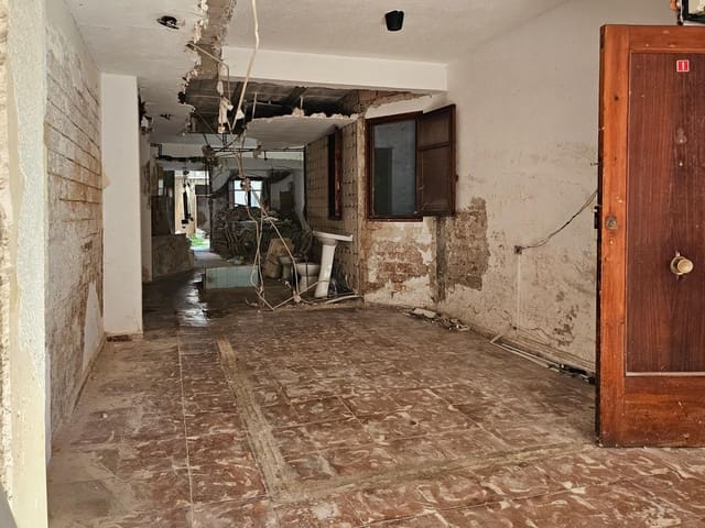 2 bedroom Flat for sale in Gandia - € 72,000 (Ref: 9451041)