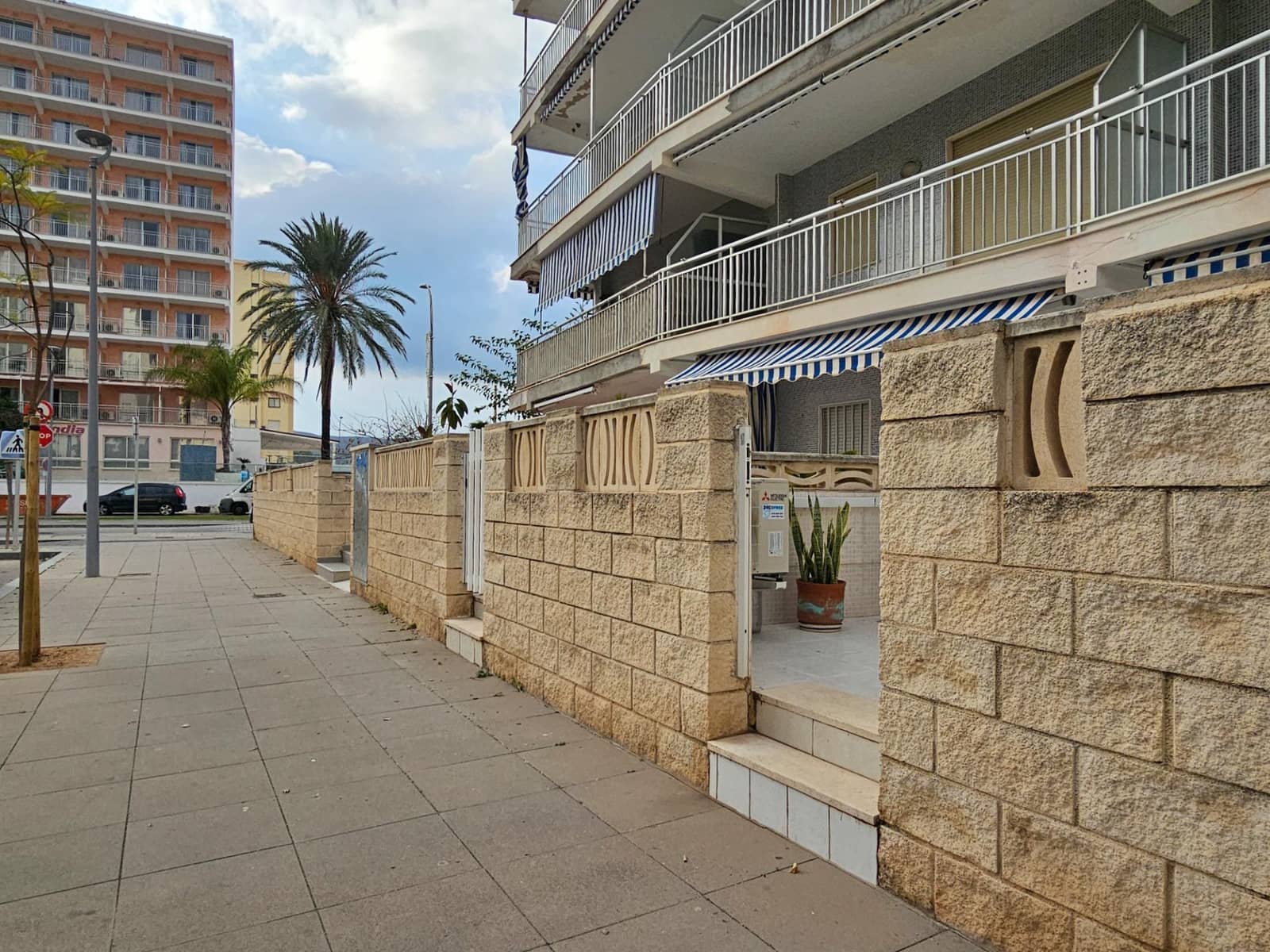 2 bedroom Apartment for sale in Gandia - € 182,000 (Ref: 9456298)