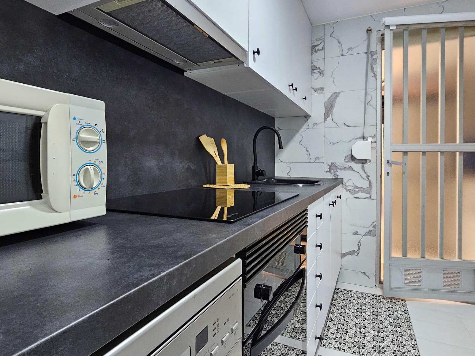 2 bedroom Apartment for sale in Gandia - € 182,000 (Ref: 9456298)