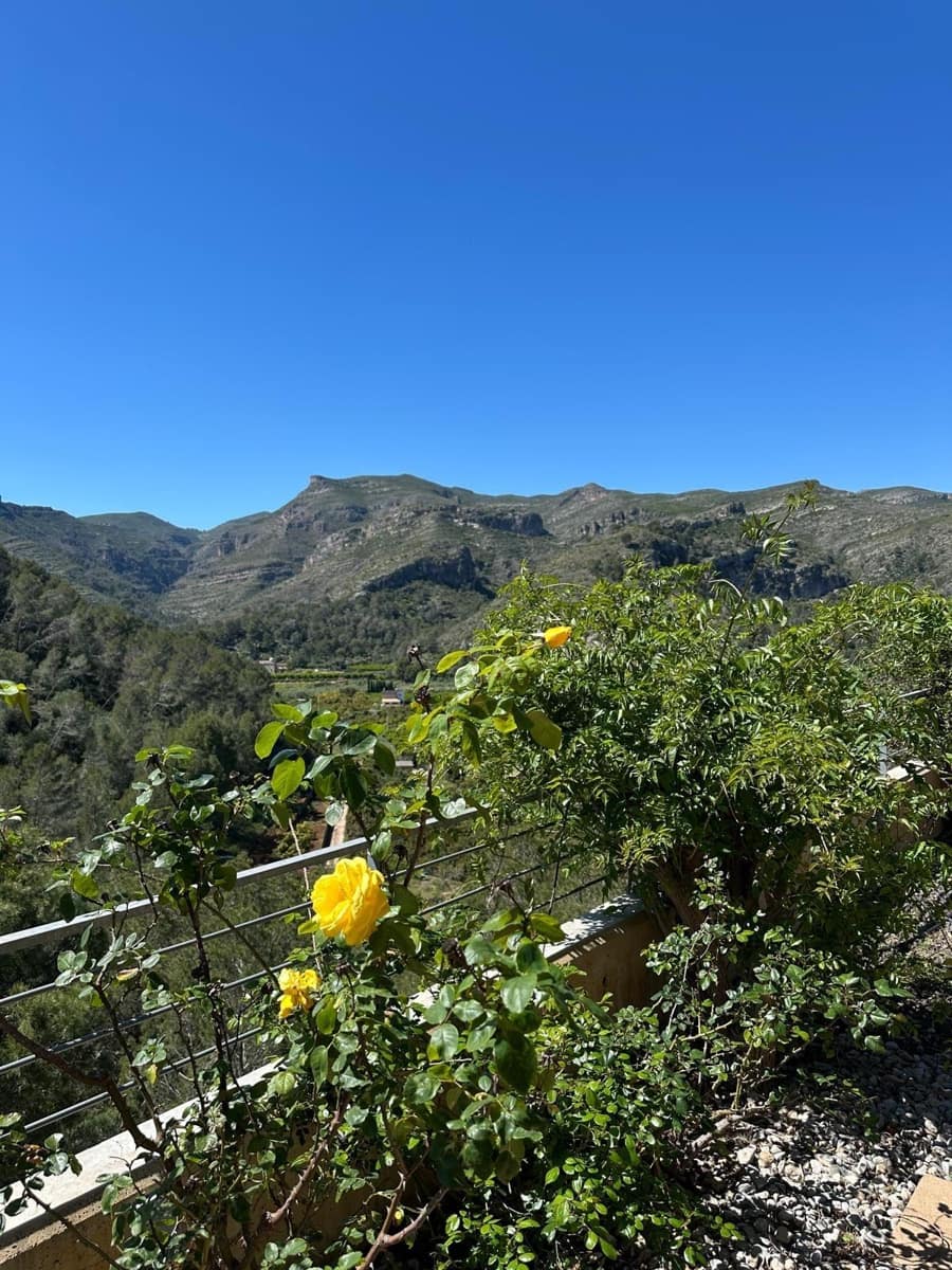 3 bedroom Villa for sale in Gandia with pool garage - € 600,000 (Ref: 9568732)